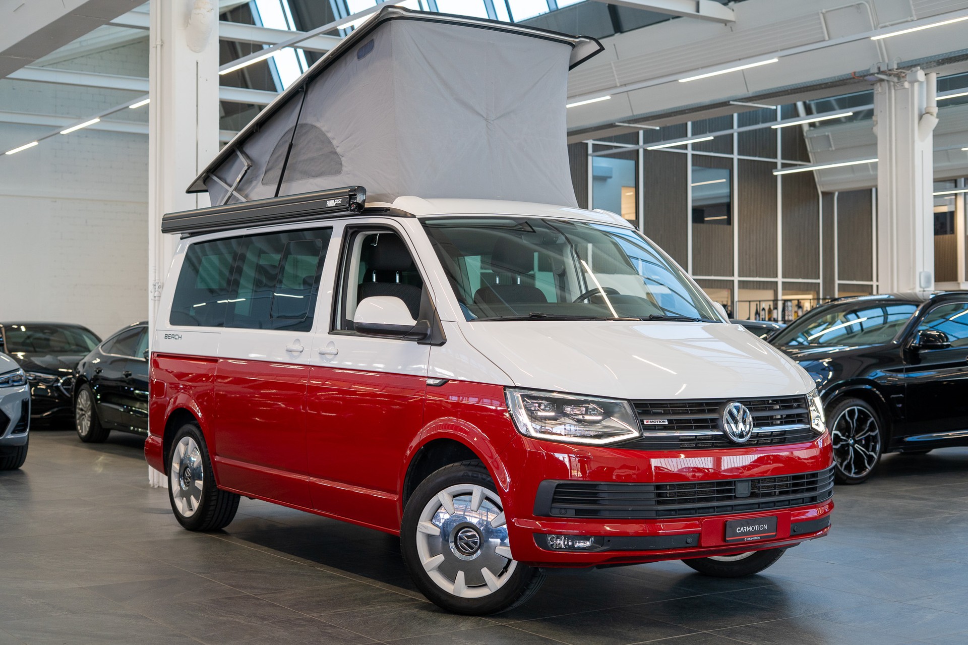 VW T6 California 2.0 TDI Beach 4Motion DSG / CH-Fahrzeug / AHK 2500 Kg / LED-Scheinwerfer-image-4