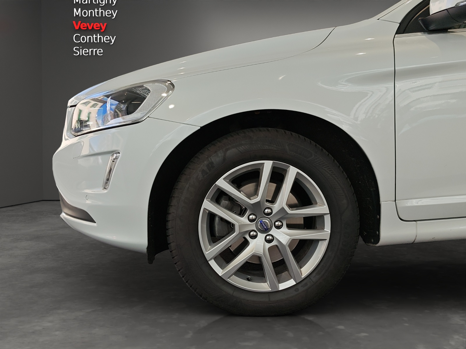 Image VOLVO XC60 XC60 D4 AWD Momentum Geartronic