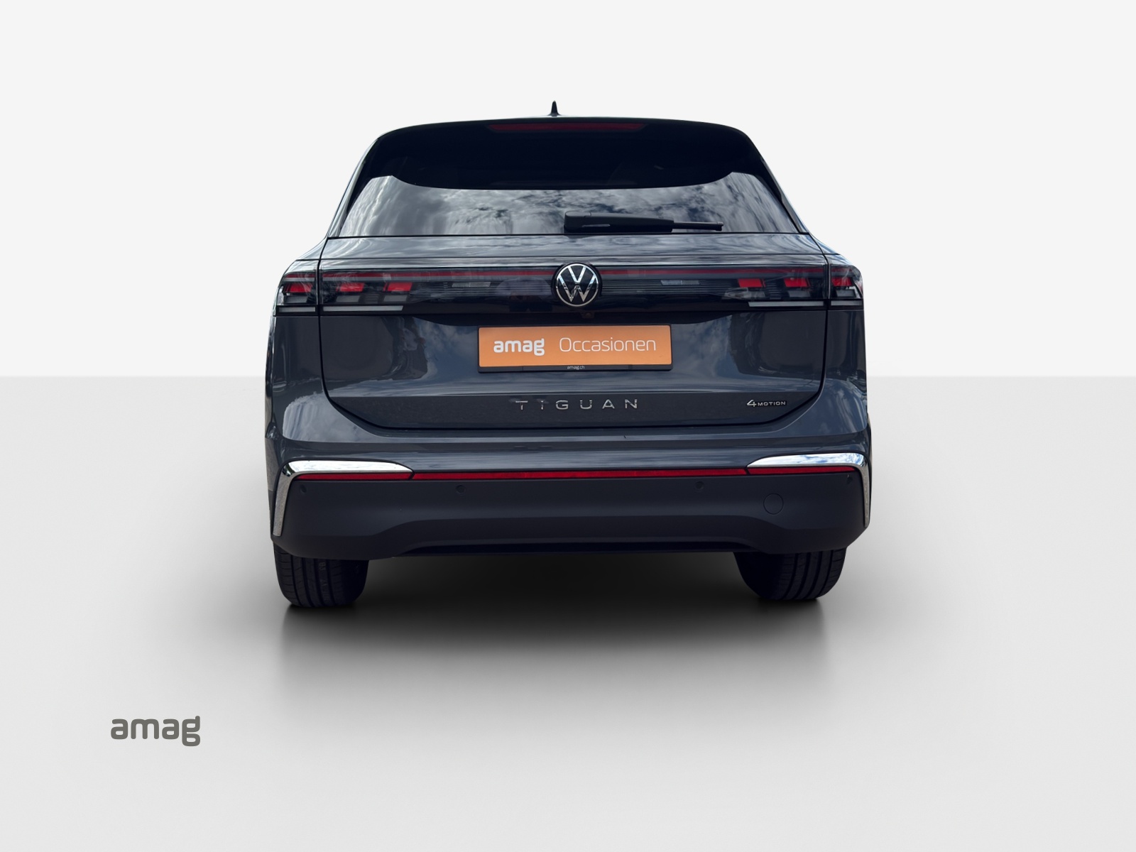 VW Tiguan 2.0 TSI DSG Elegance 4Motion-image-3