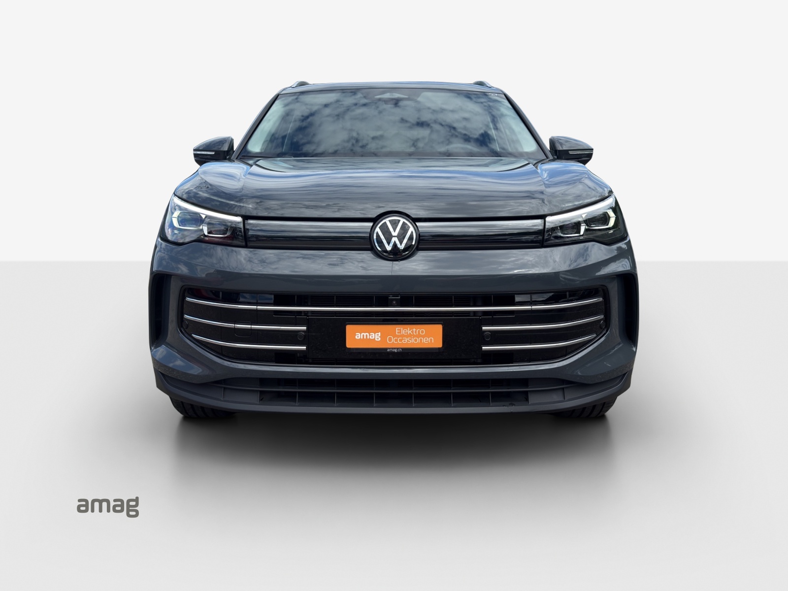 VW Tiguan 2.0 TSI DSG Elegance 4Motion-image-6