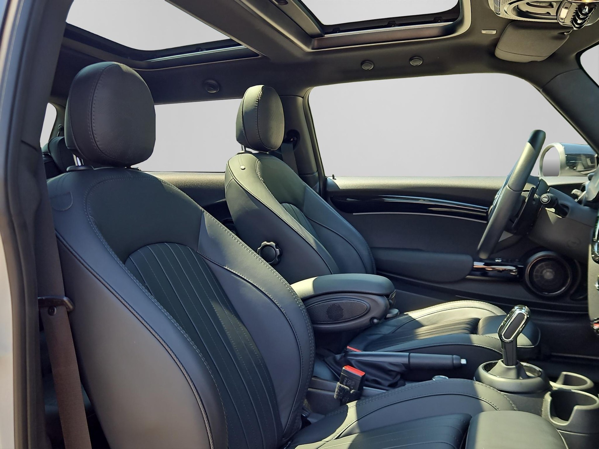 MINI Cooper S Steptronic DKG-image-14