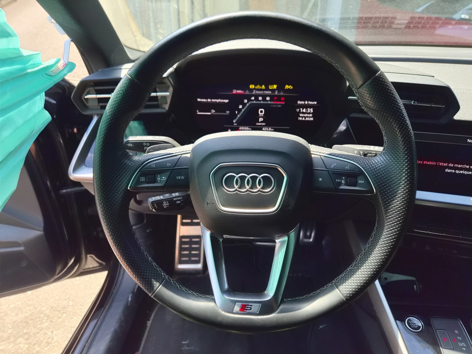AUDI A3 Sportback 35 TFSI S line Attraction S-tronic-image-3