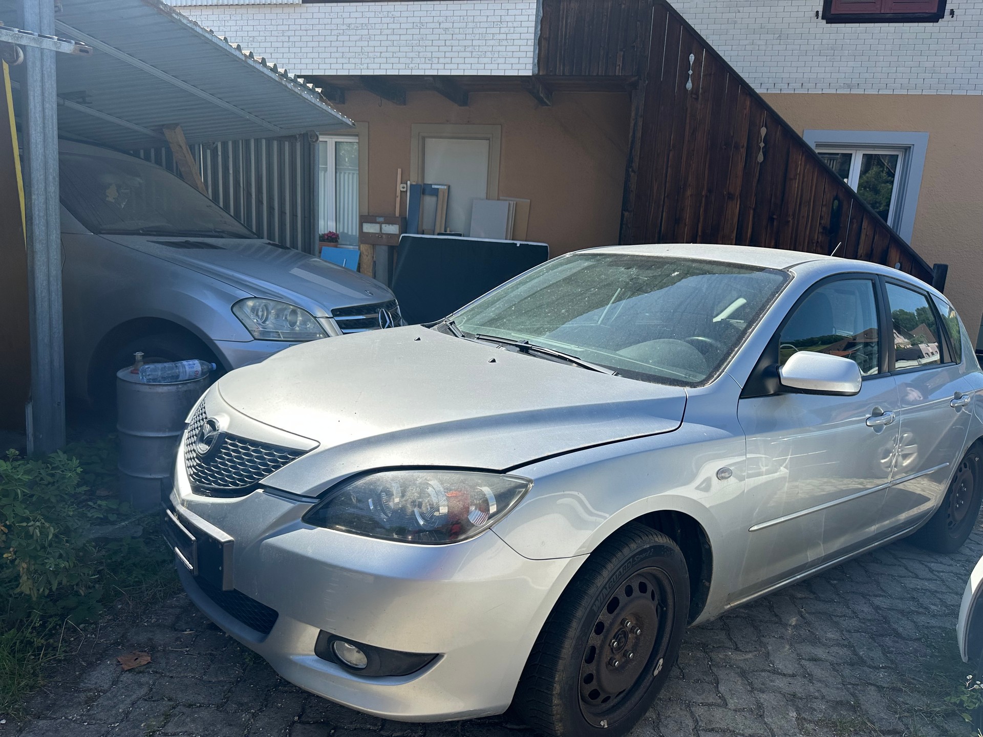 MAZDA 3 1.6 16V Confort-image-2