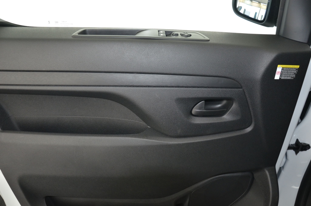 TOYOTA Proace EV 75kWh Long Advanced PLUS-image-20