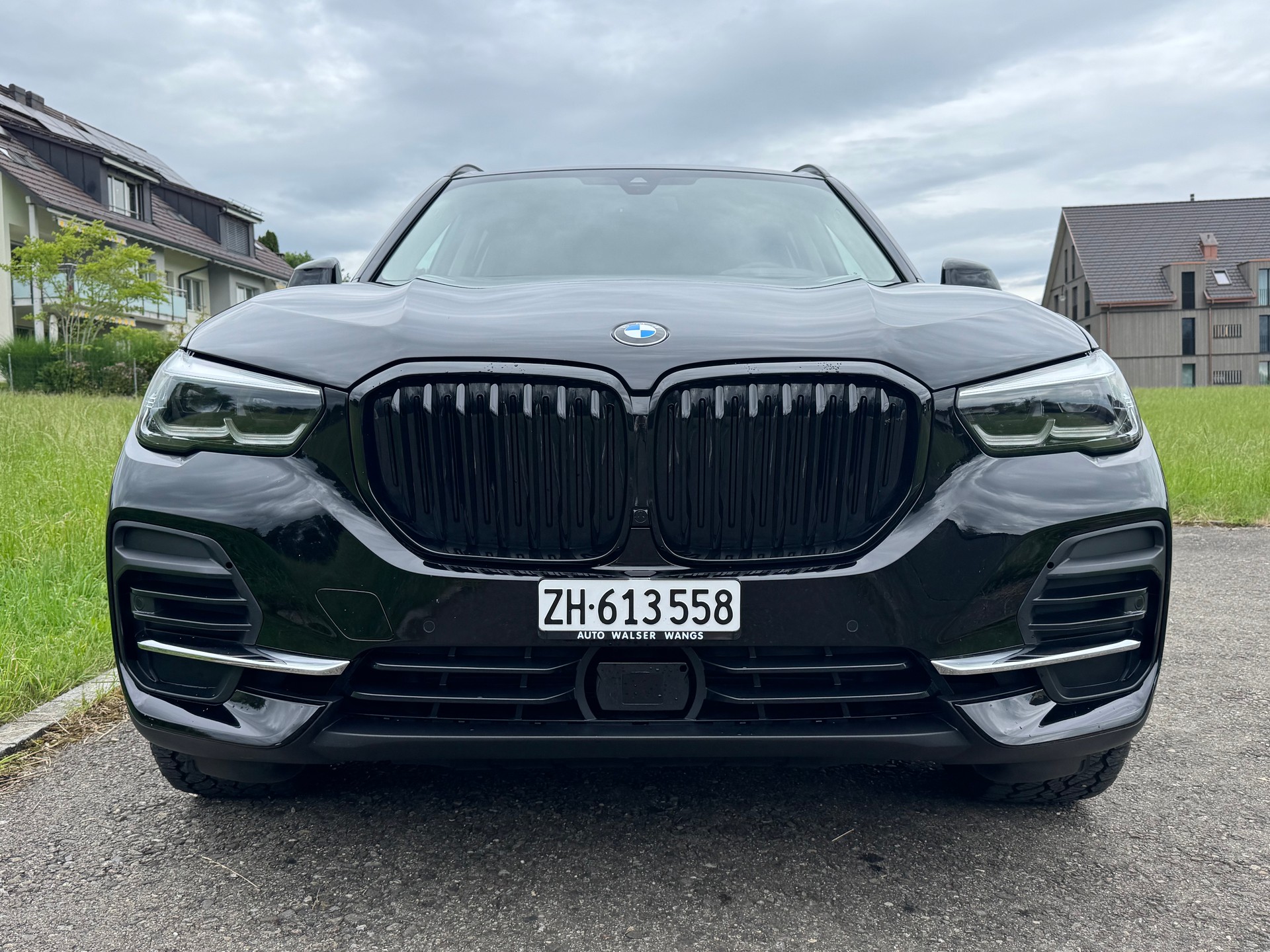 BMW 30d xDrive-image-1