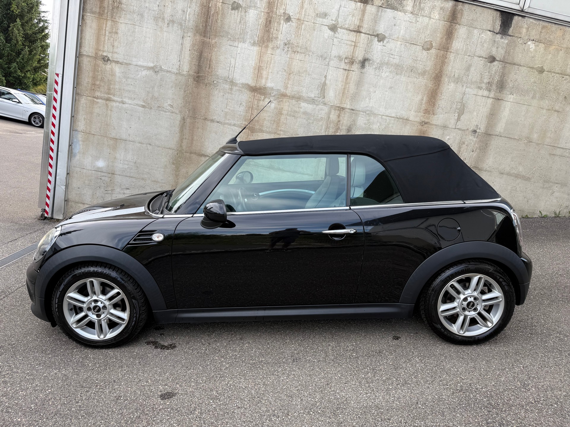 MINI Cooper Cabriolet || Frisch ab MFK-image-5
