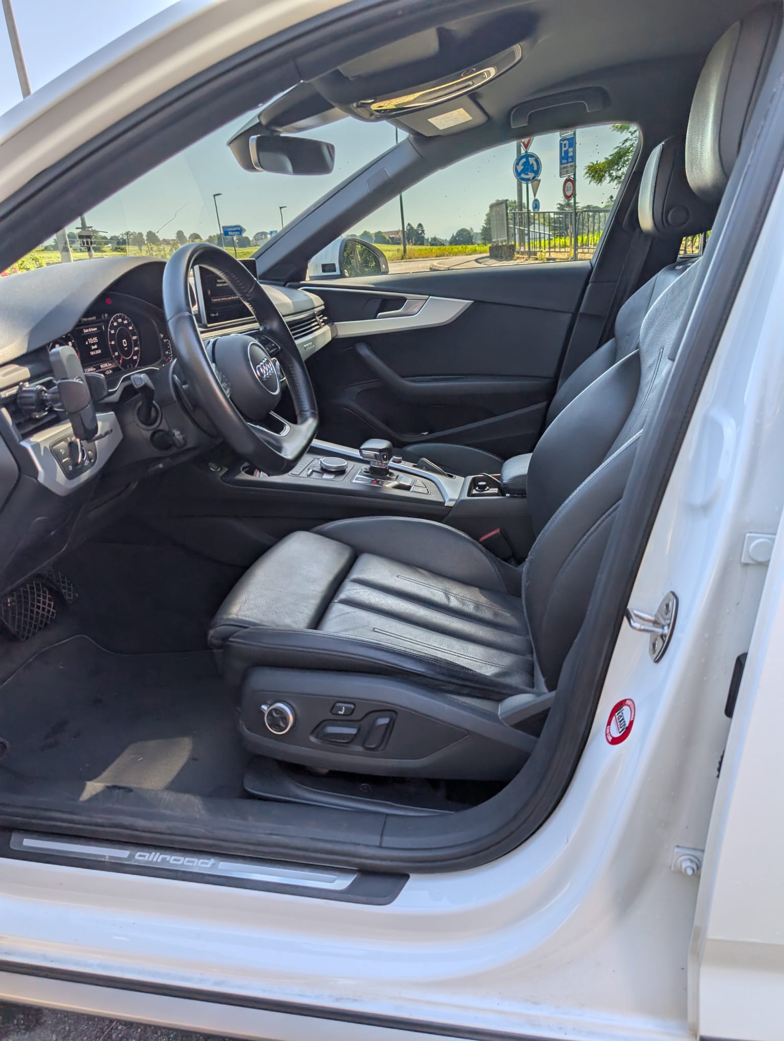 AUDI 2.0 TFSI 252 quattro S-Tronic-image-5