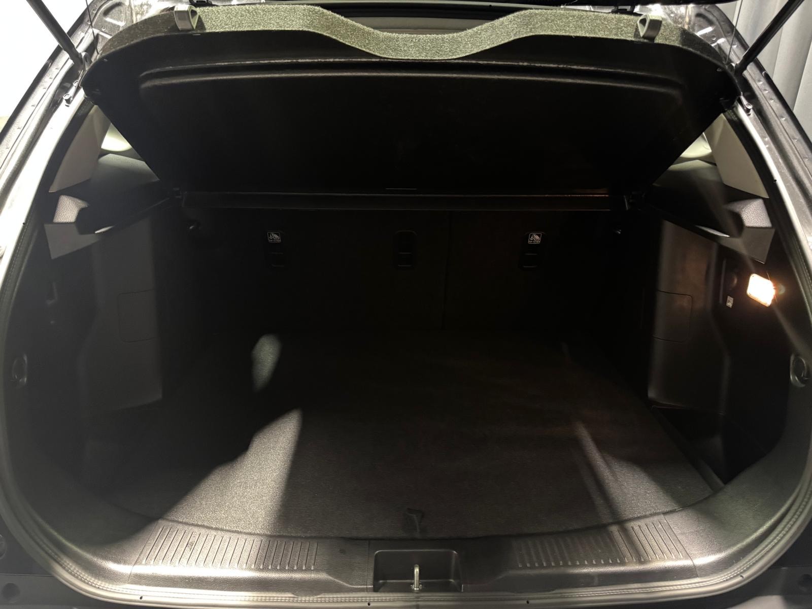 SUZUKI S-Cross 1.5 Compact Top Hybrid-image-21