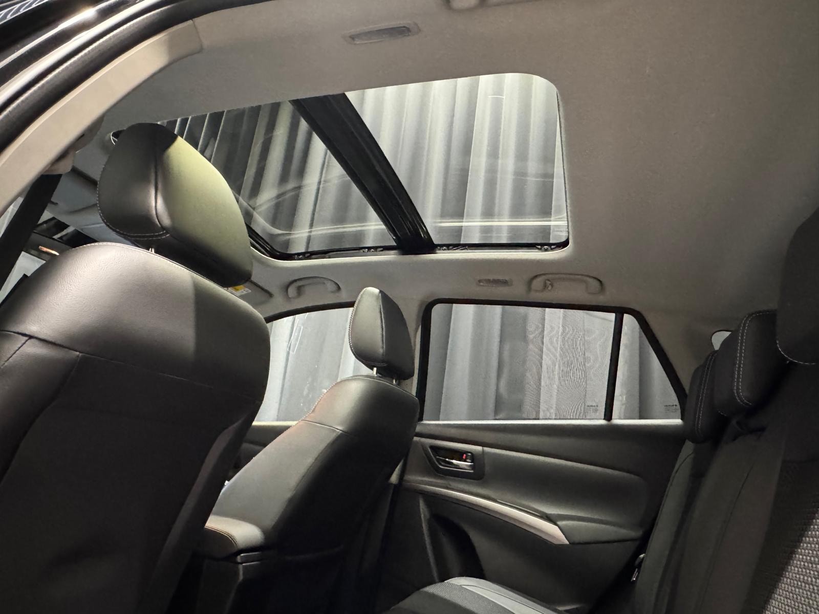 SUZUKI S-Cross 1.5 Compact Top Hybrid-image-14