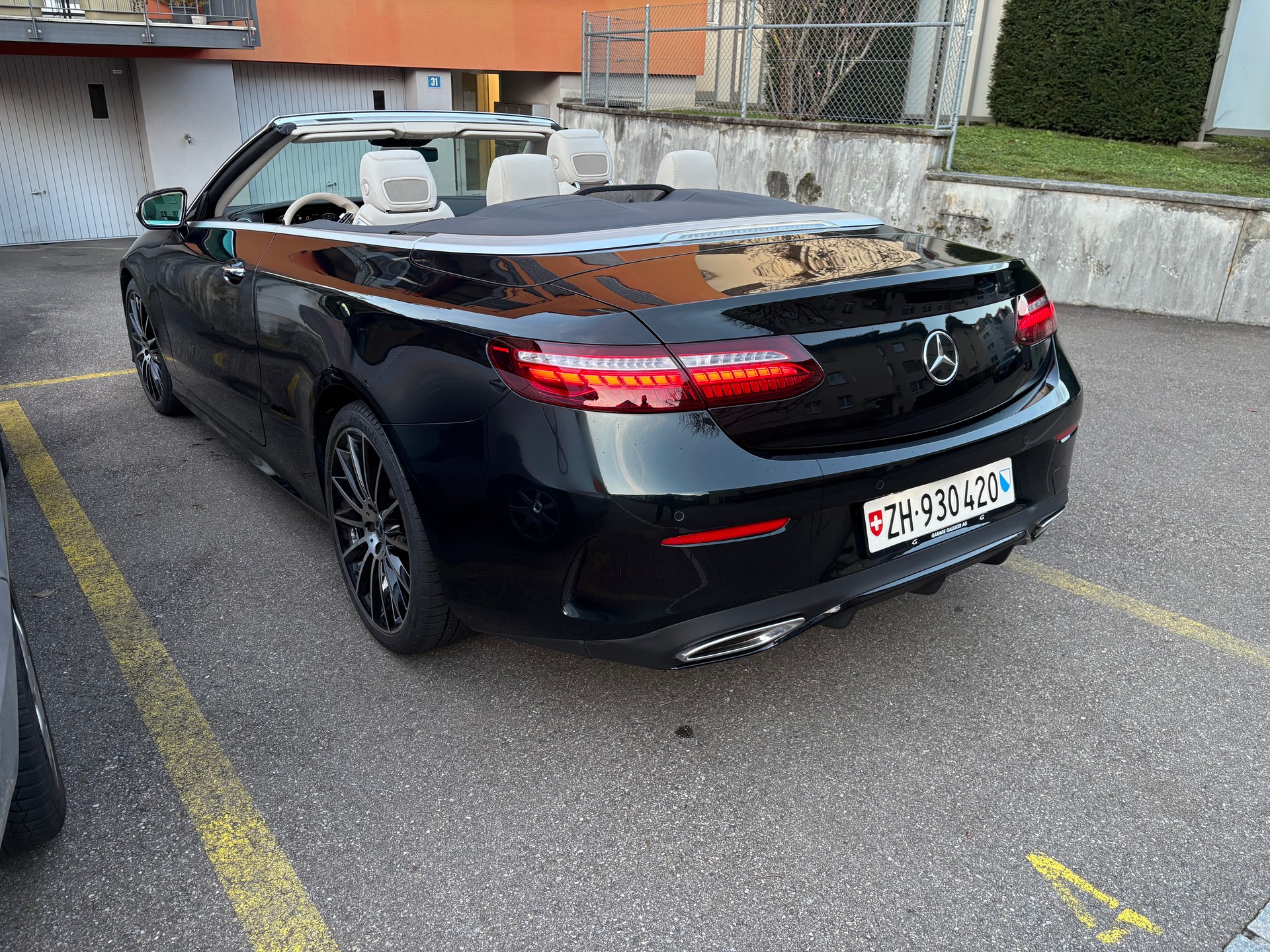 MERCEDES-BENZ E 450 AMG Line 4matic-image-2