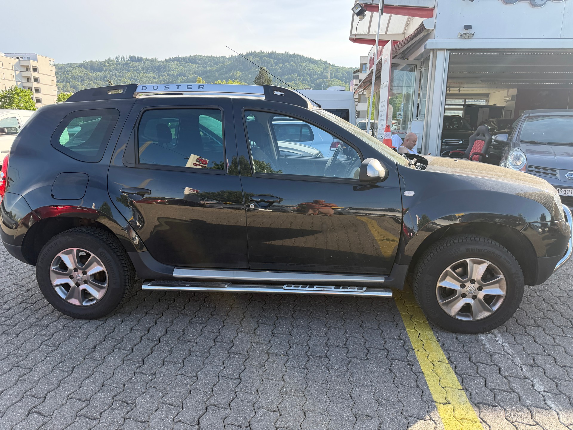 DACIA Duster 1.2 T Urban Explorer 4x4-image-3