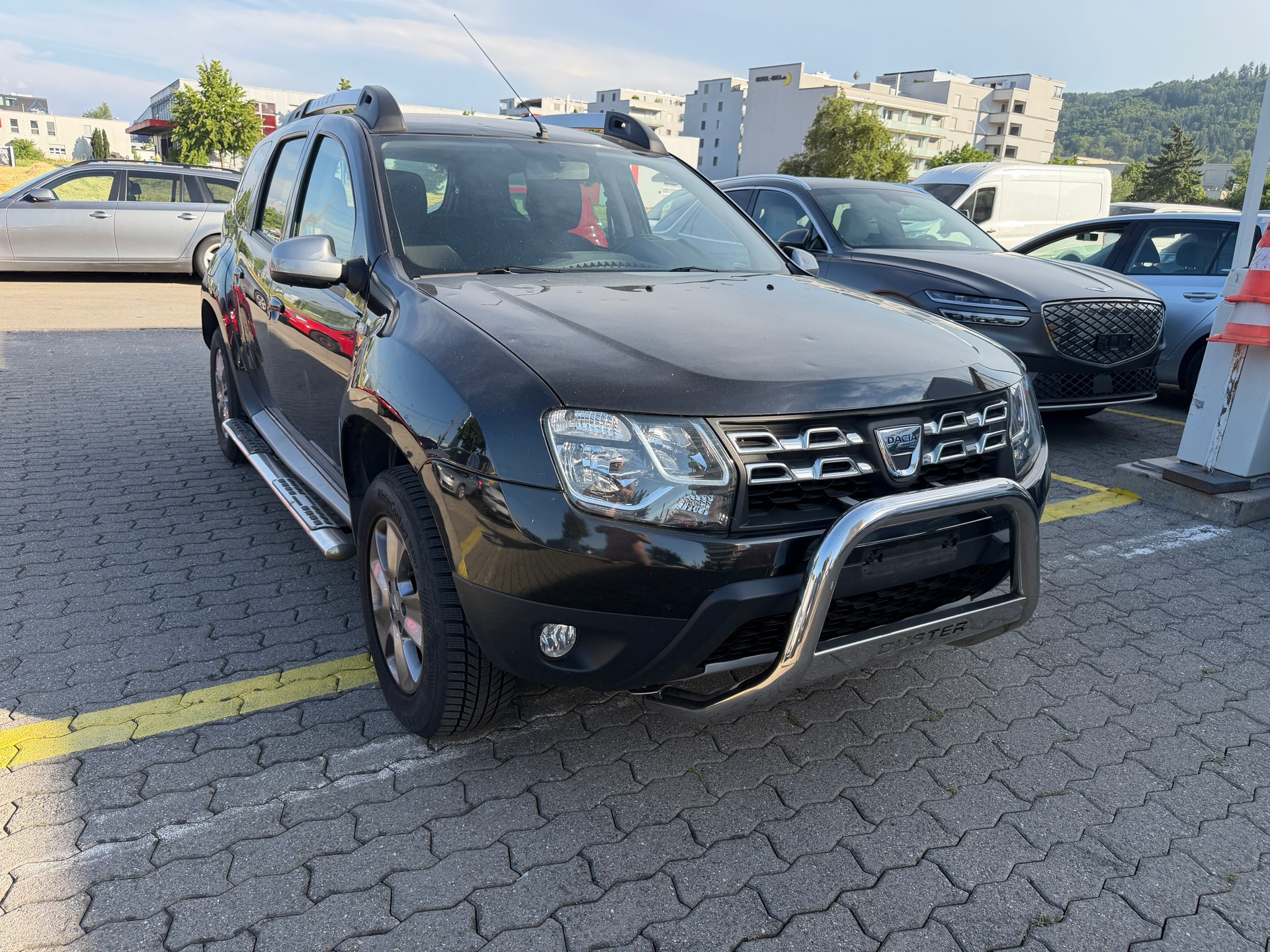 DACIA Duster 1.2 T Urban Explorer 4x4-image-1