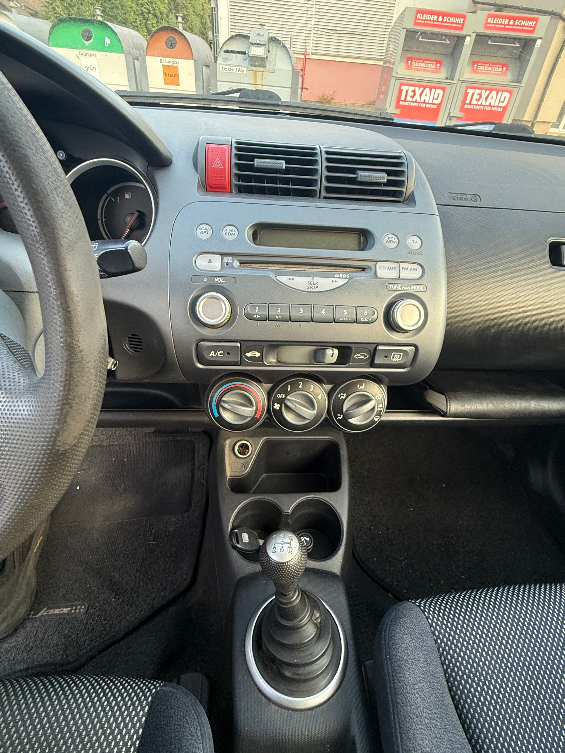 HONDA Jazz 1.4i ES-image-11