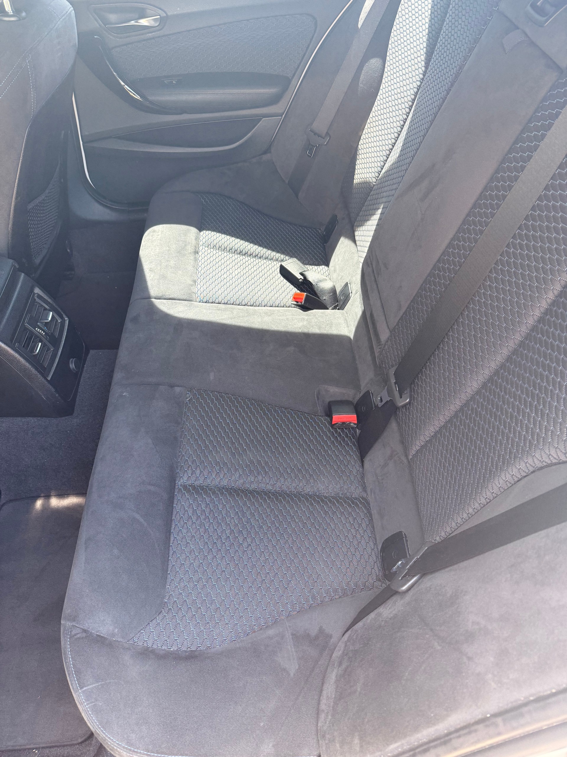BMW 120d xDrive-image-3