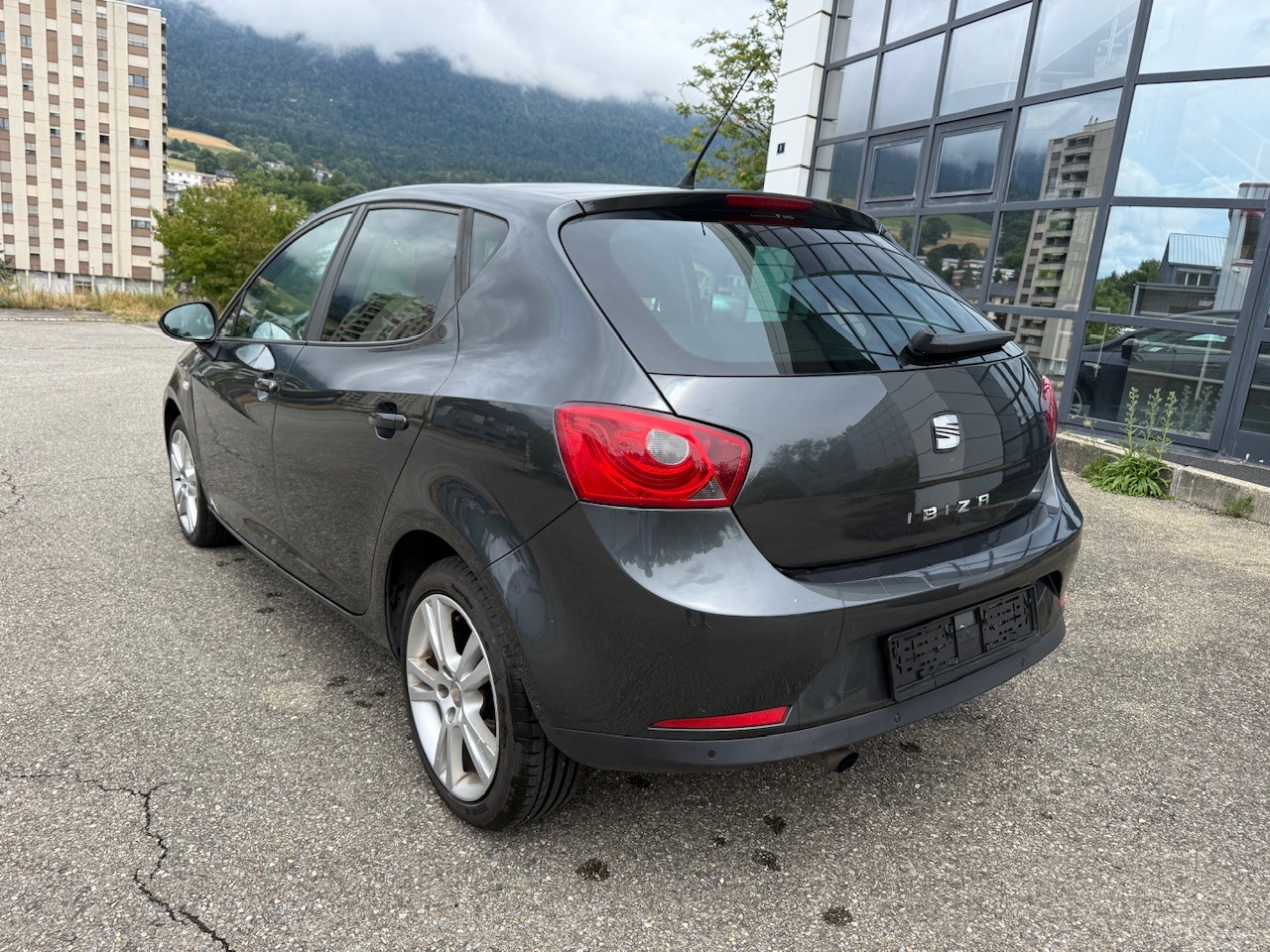 SEAT Ibiza 1.6 Style DSG-image-4