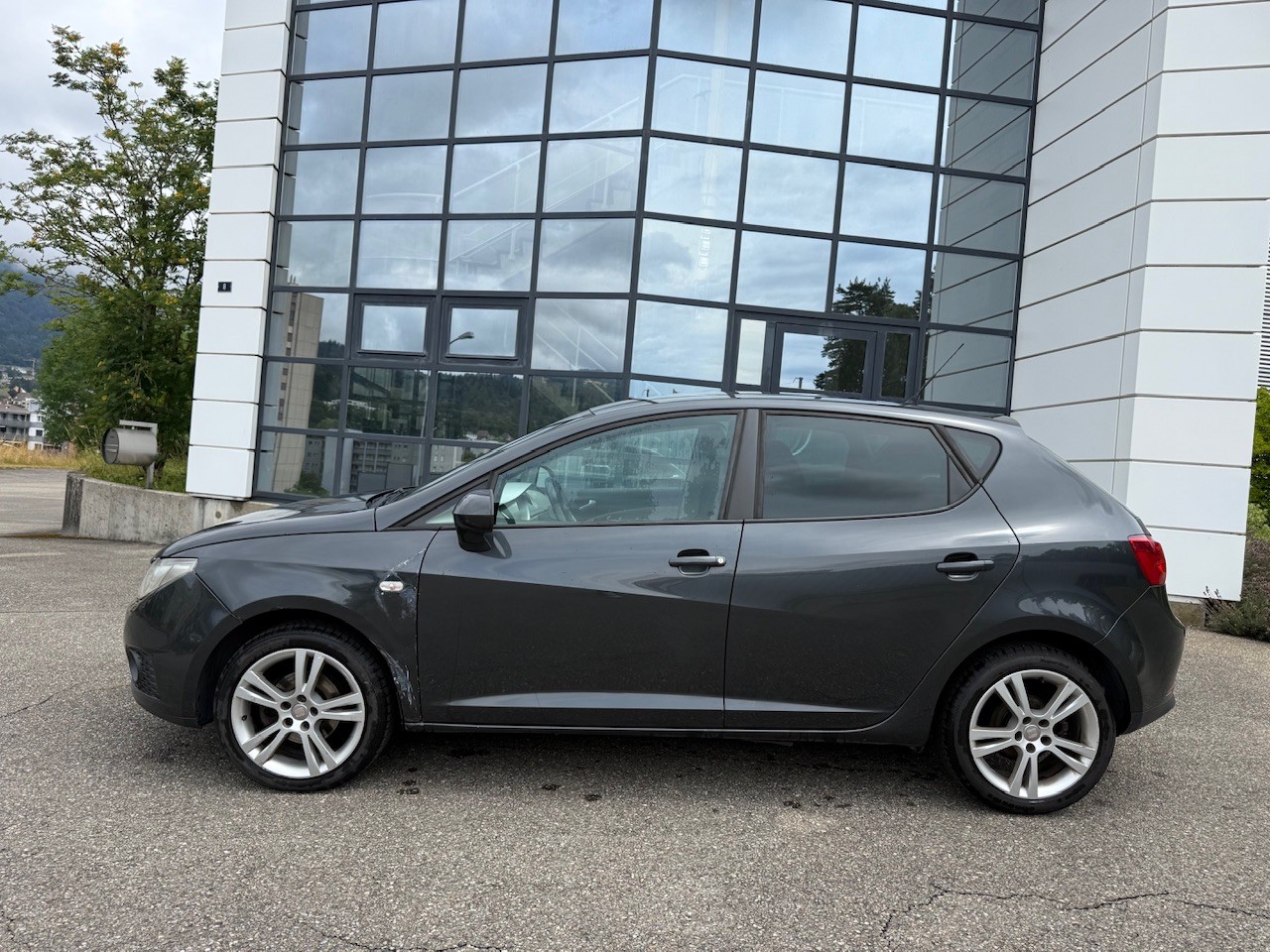 SEAT Ibiza 1.6 Style DSG-image-3
