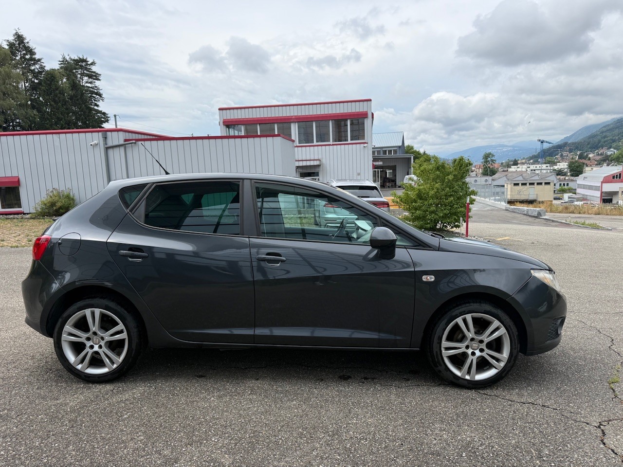 SEAT Ibiza 1.6 Style DSG-image-7