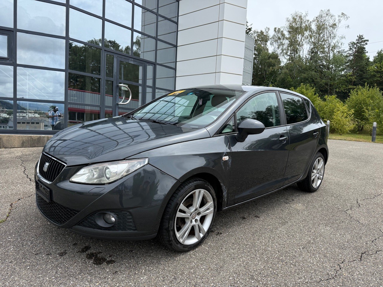 SEAT Ibiza 1.6 Style DSG-image-2