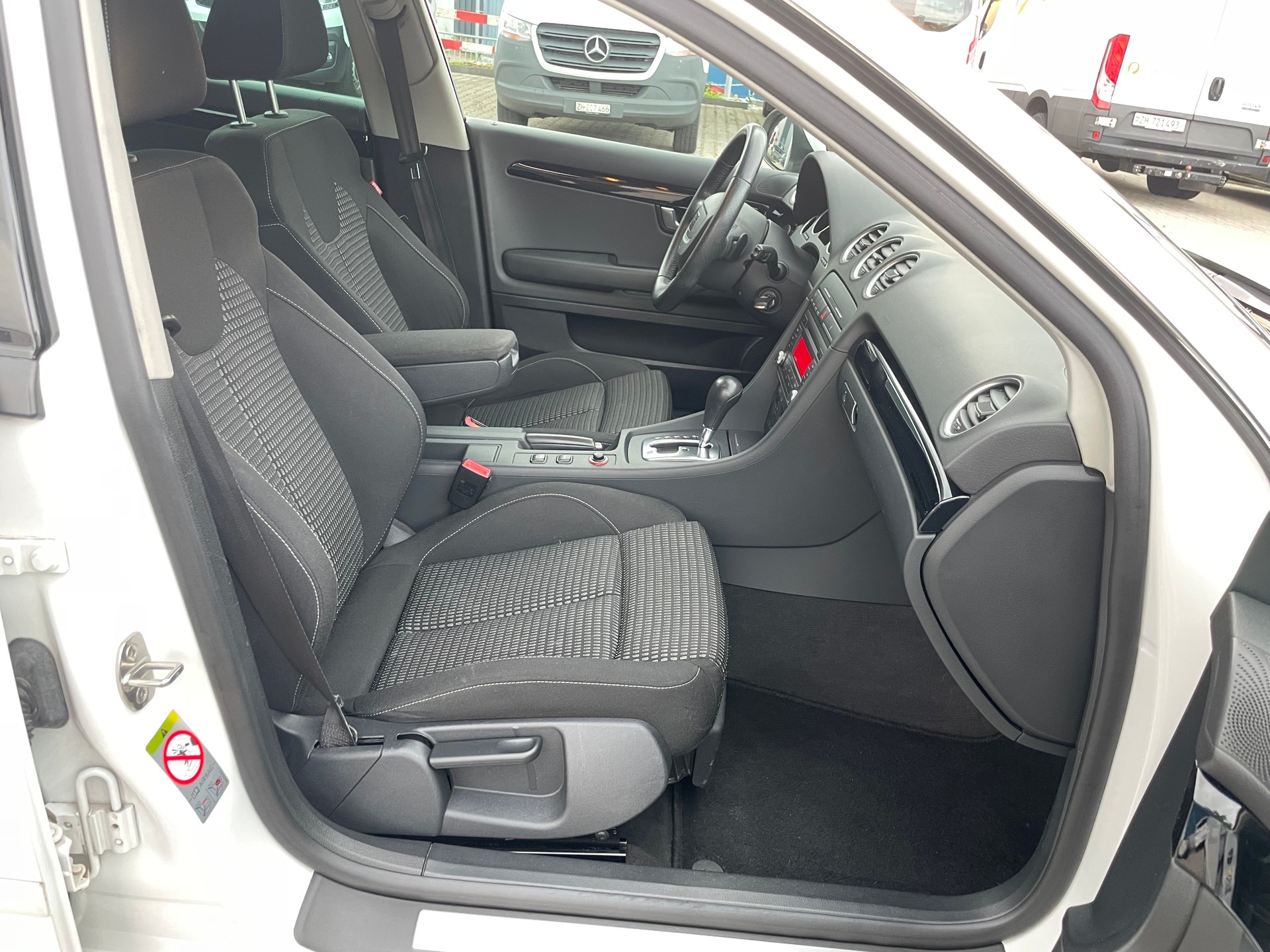 SEAT Exeo ST 2.0 TSI Sport multitronic * neue Bremsen und Reifen *-image-11