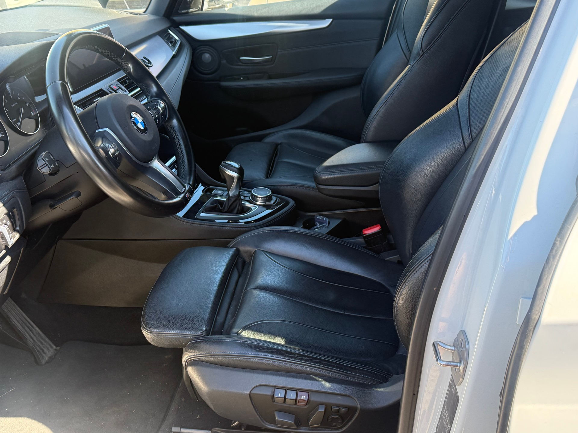 BMW 220d xDrive Gran Tourer M Sport Steptronic-image-5