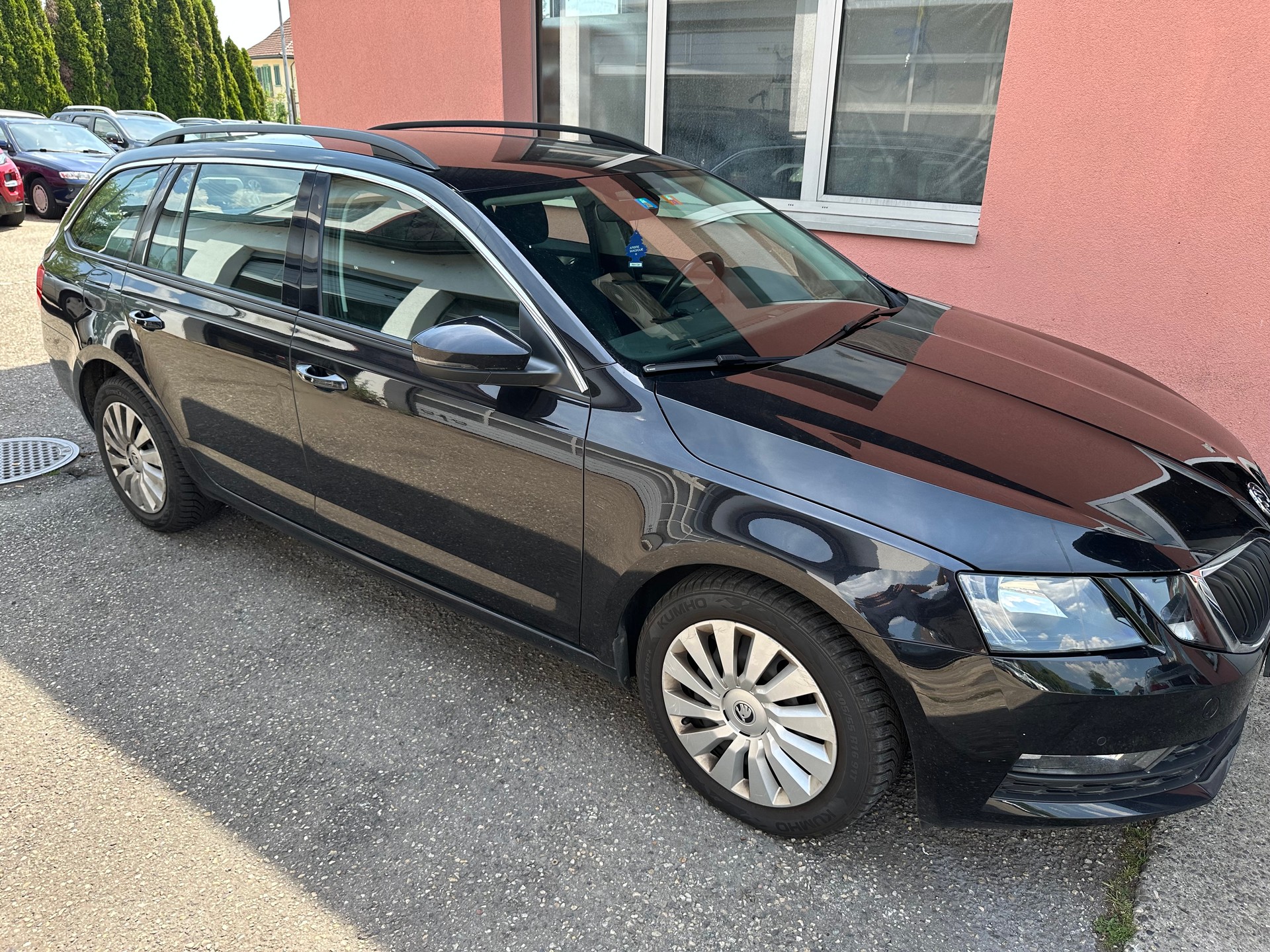 SKODA Octavia Combi 1.6 TDI Ambition DSG-image-2
