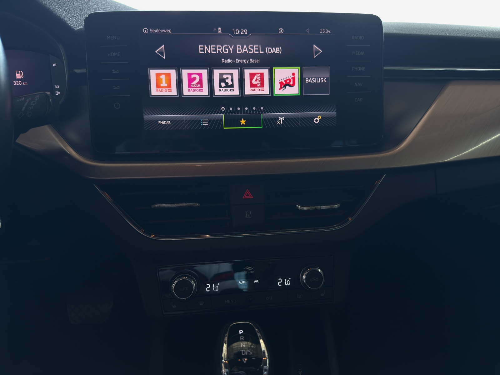 SKODA Kamiq 1.5 TSI ACT Style DSG-image-10