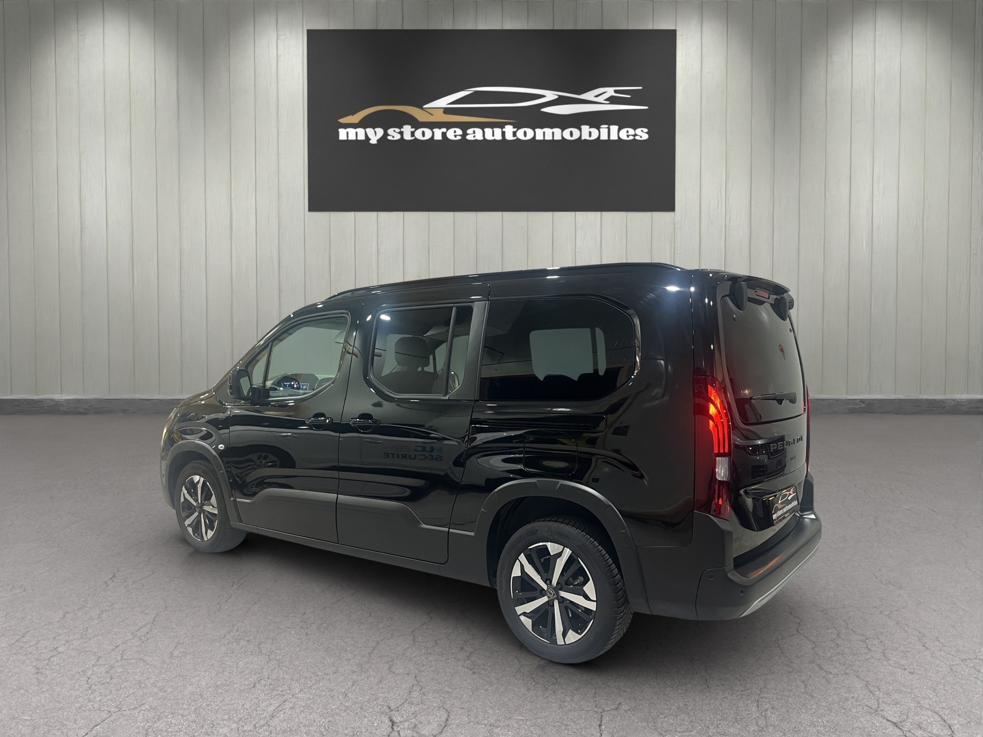 PEUGEOT Rifter Long 1.5 BlueHDi GT EAT8-image-5
