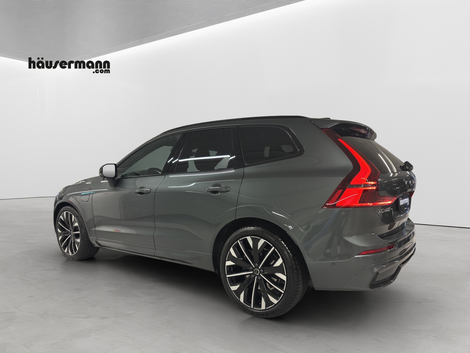 VOLVO XC60 2.0 T8 TE Ultra Dark eAWD-image-2