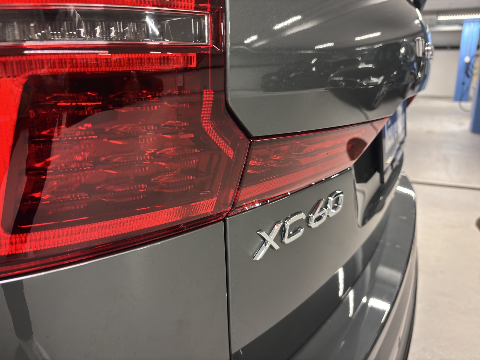 VOLVO XC60 2.0 T8 TE Ultra Dark eAWD-image-15