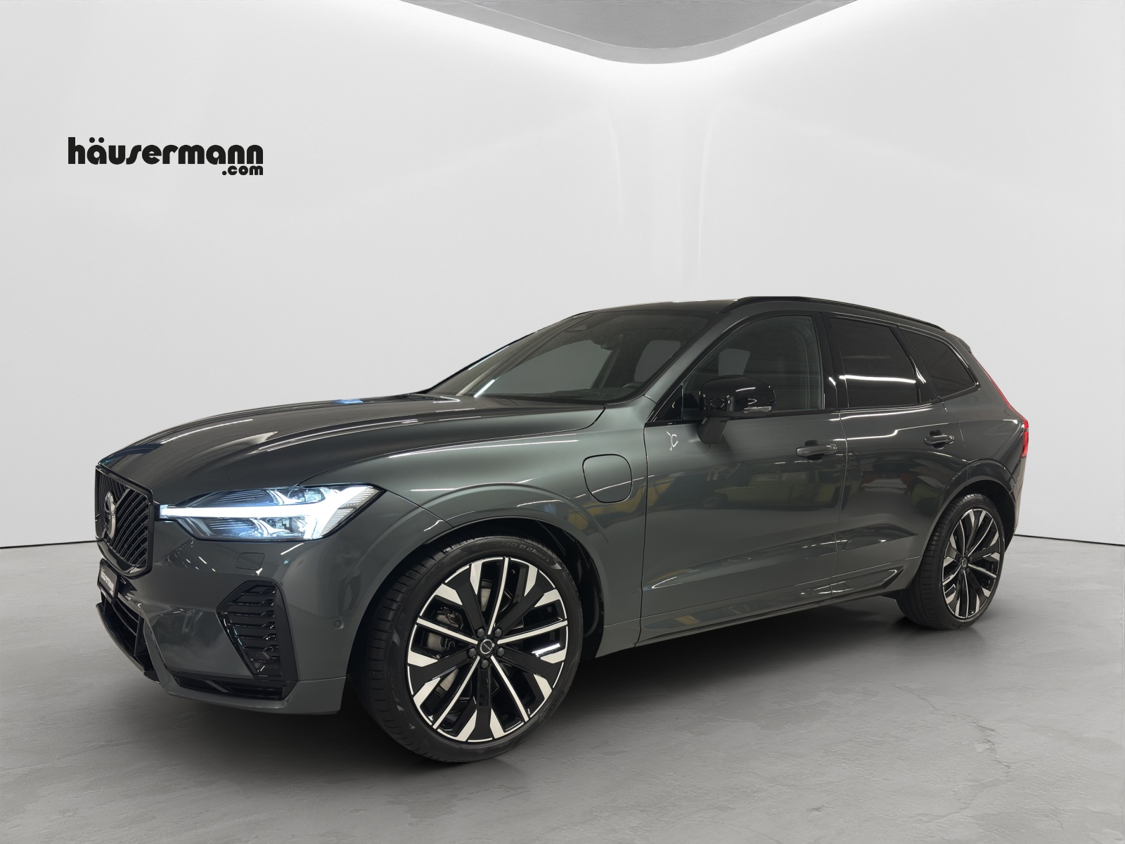 VOLVO XC60 2.0 T8 TE Ultra Dark eAWD-image-0