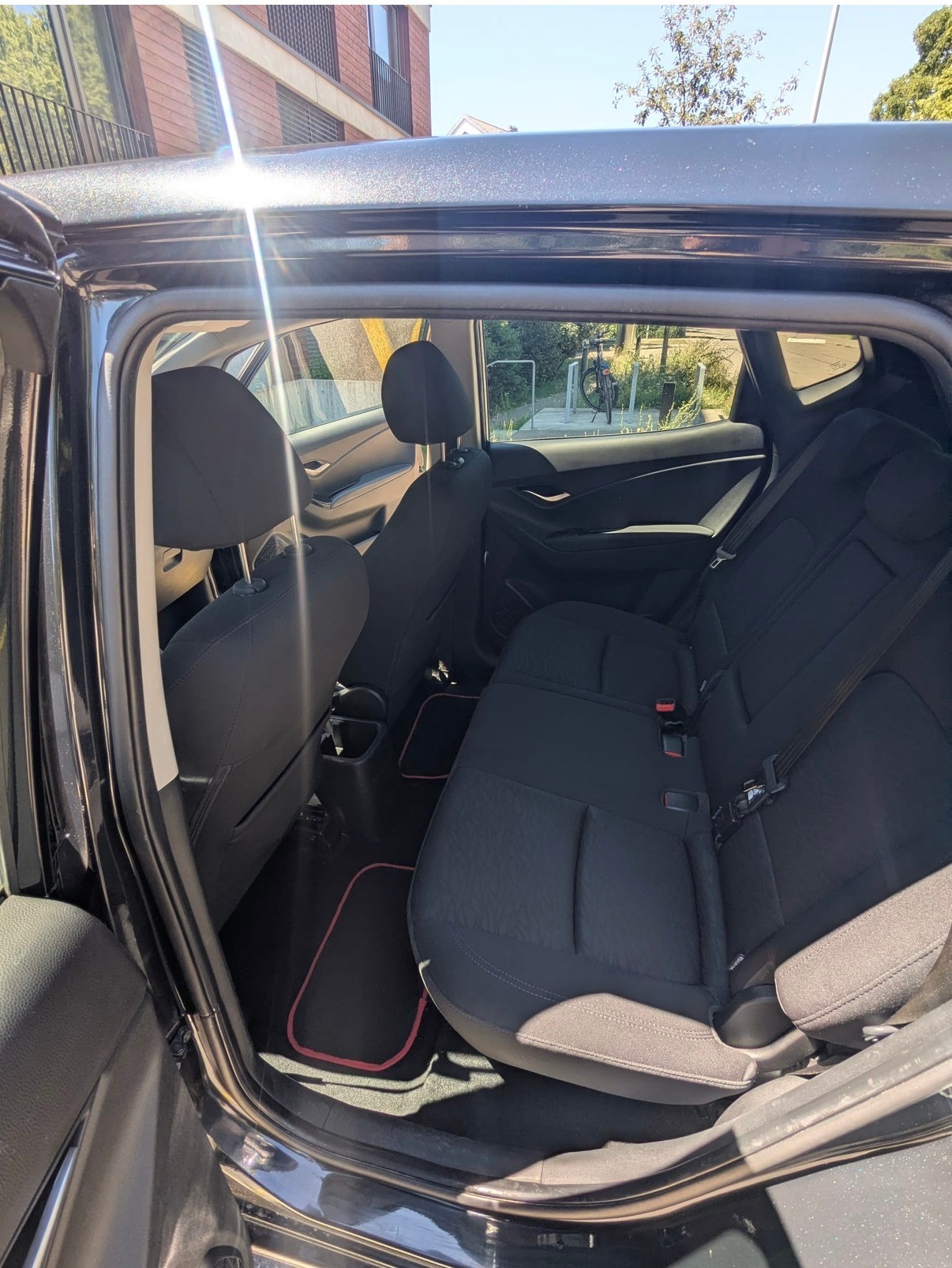 HYUNDAI 1.6 Style-image-2