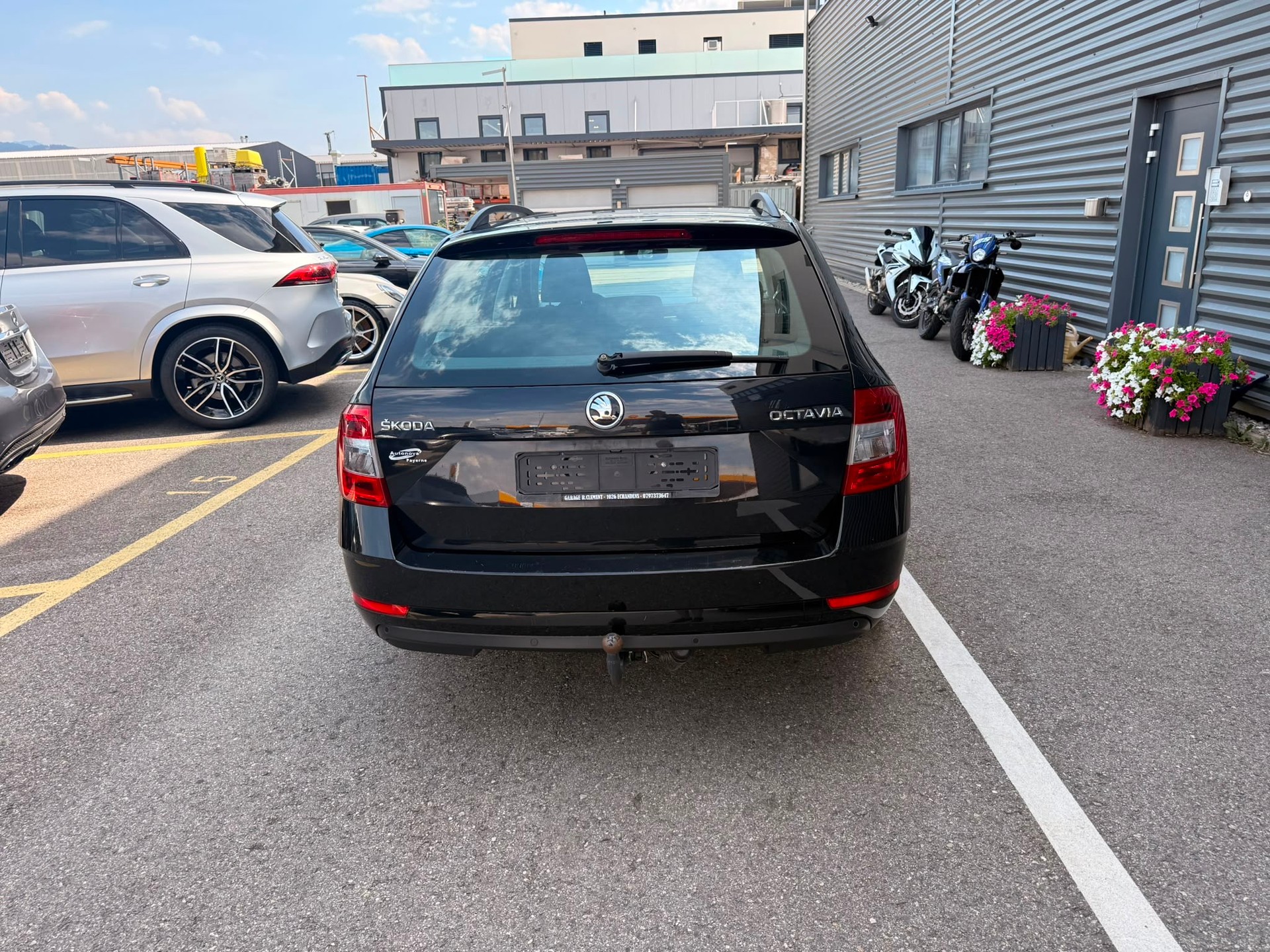 SKODA Octavia Combi 1.5 TSI Ambition-image-4