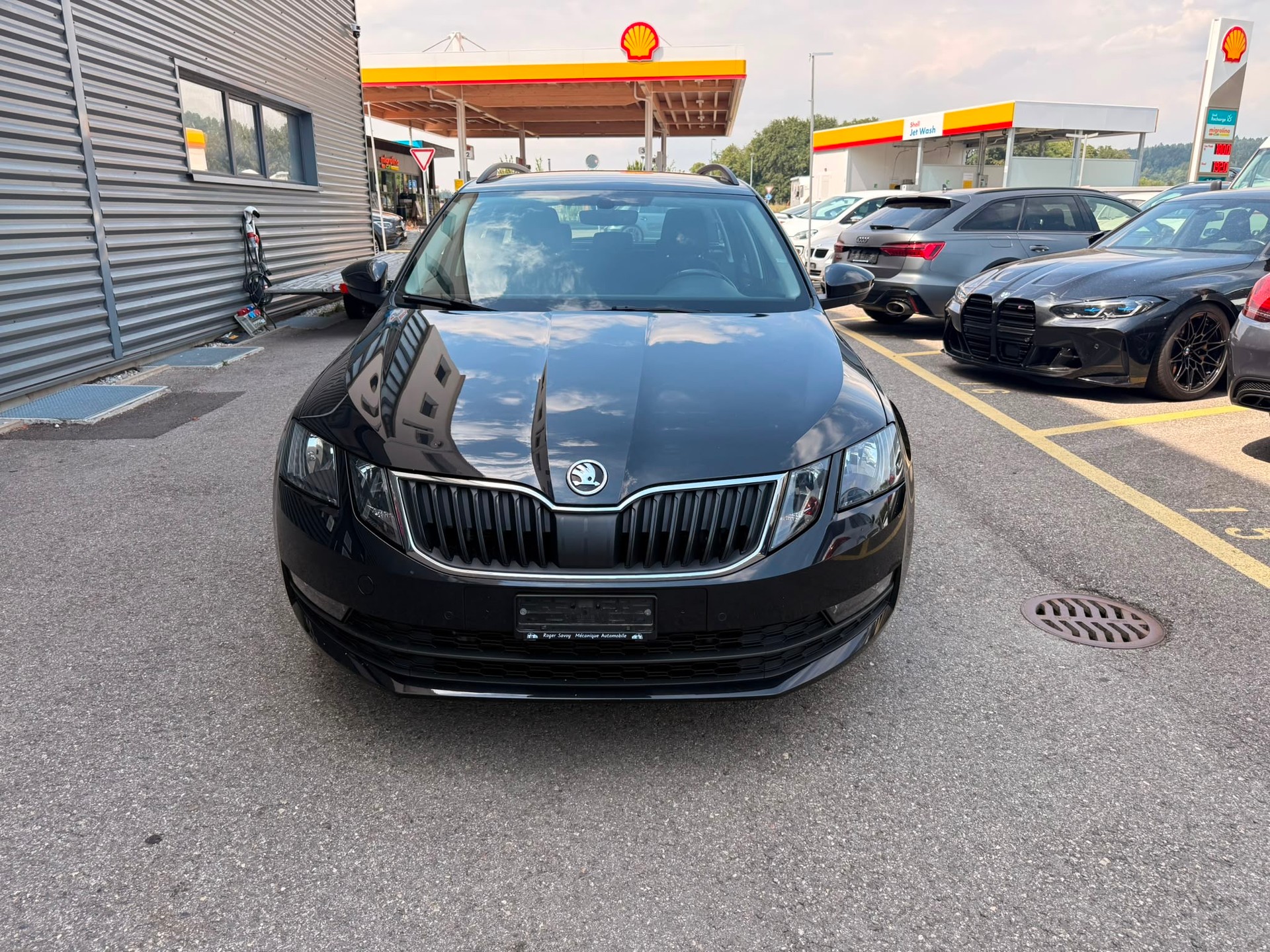 SKODA Octavia Combi 1.5 TSI Ambition-image-1