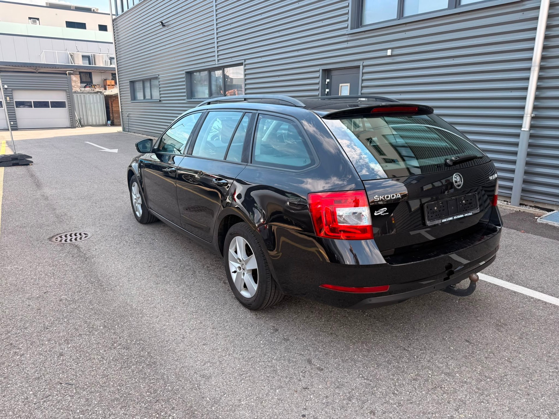 SKODA Octavia Combi 1.5 TSI Ambition-image-5