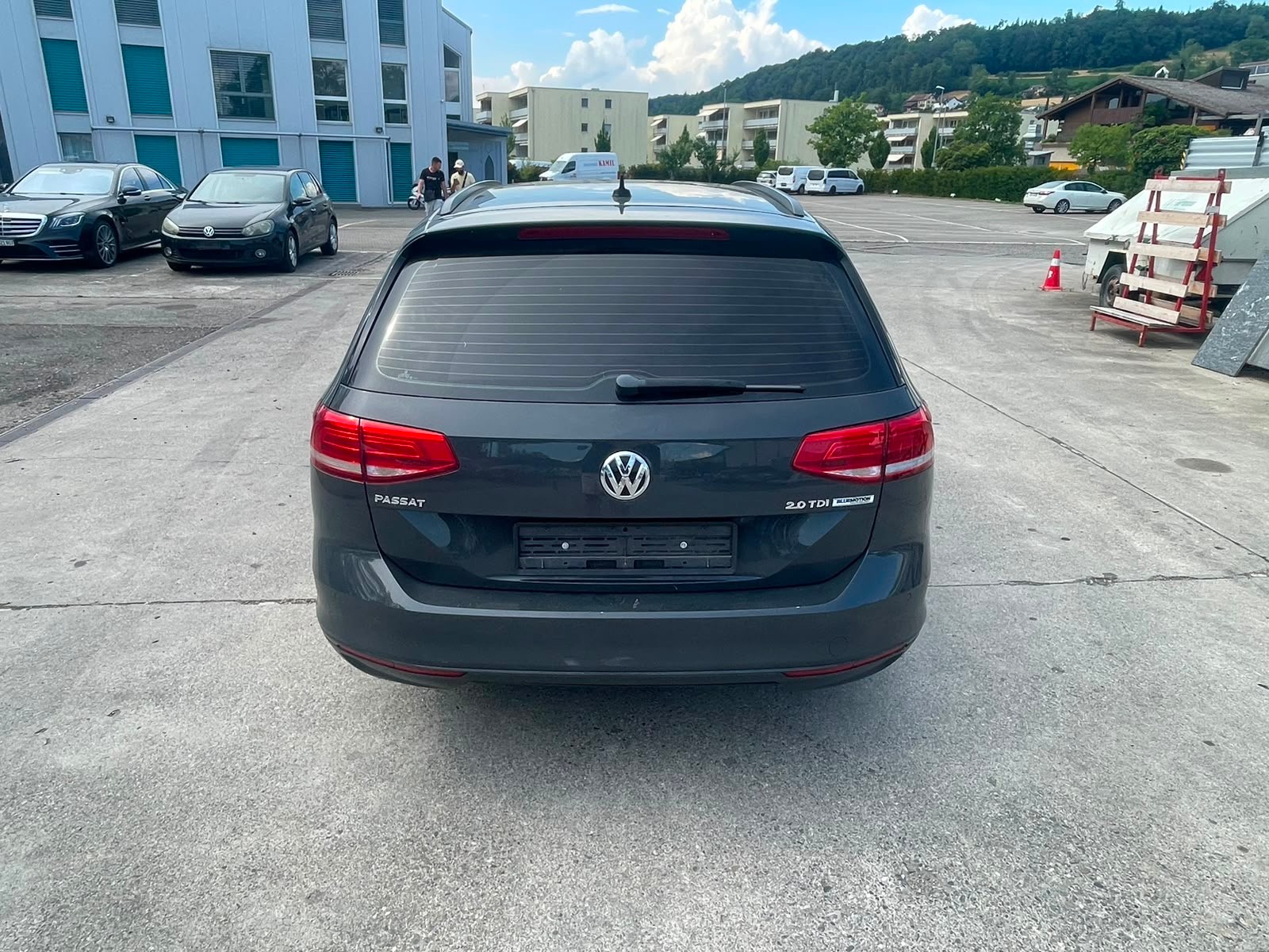 VW Passat Variant 2.0 TDI BMT Trendline DSG-image-4