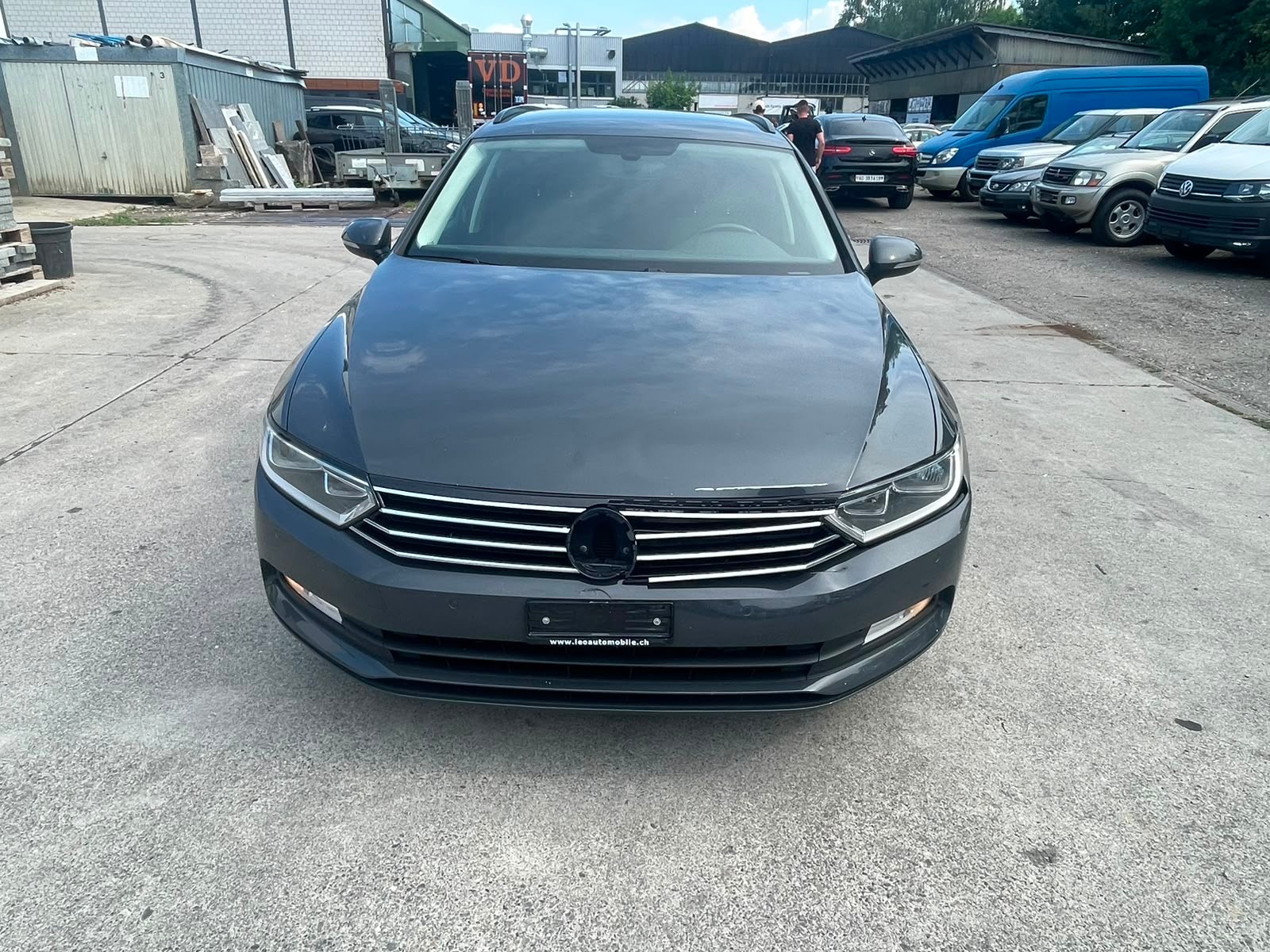 VW Passat Variant 2.0 TDI BMT Trendline DSG-image-0