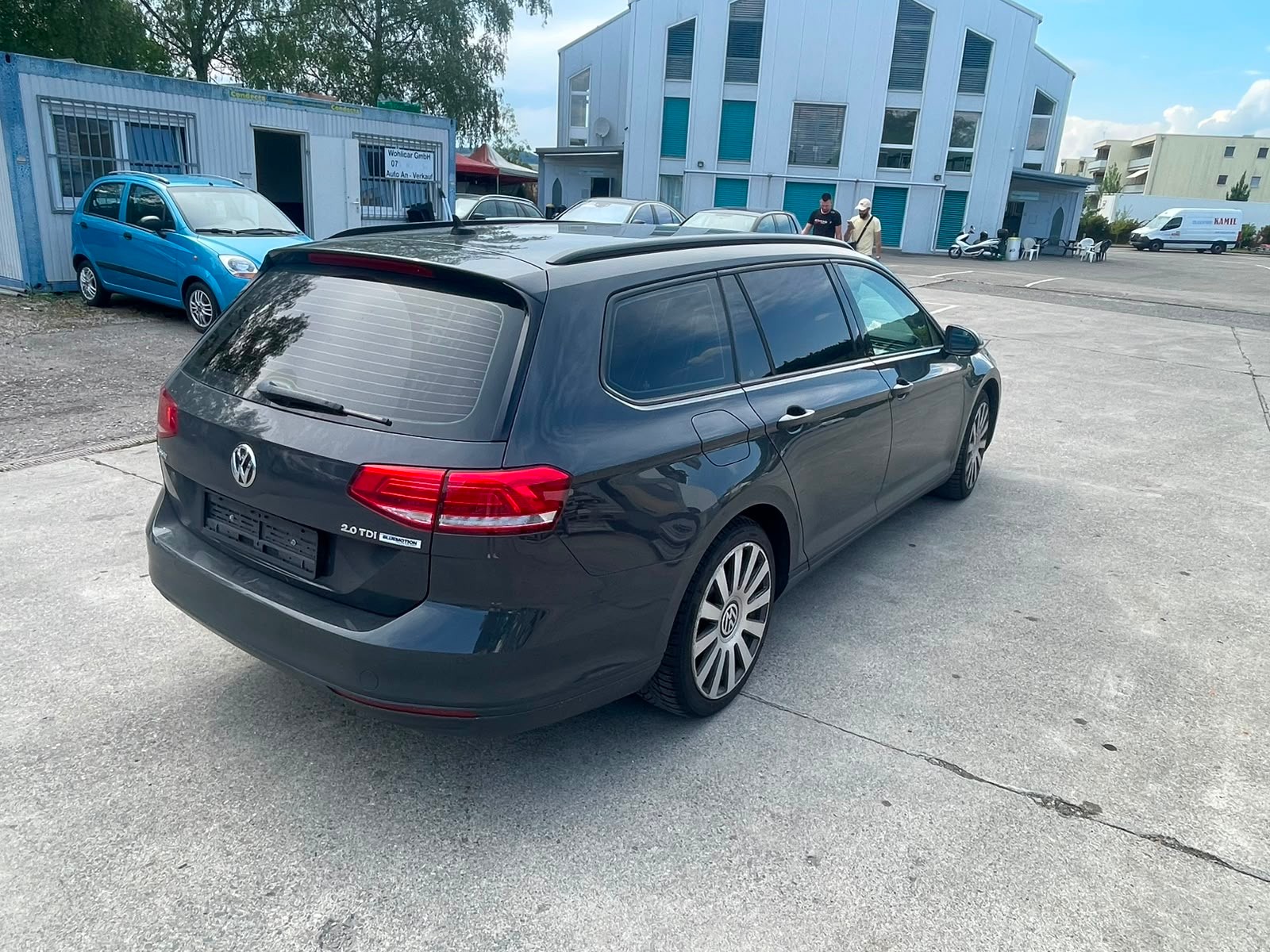 VW Passat Variant 2.0 TDI BMT Trendline DSG-image-3