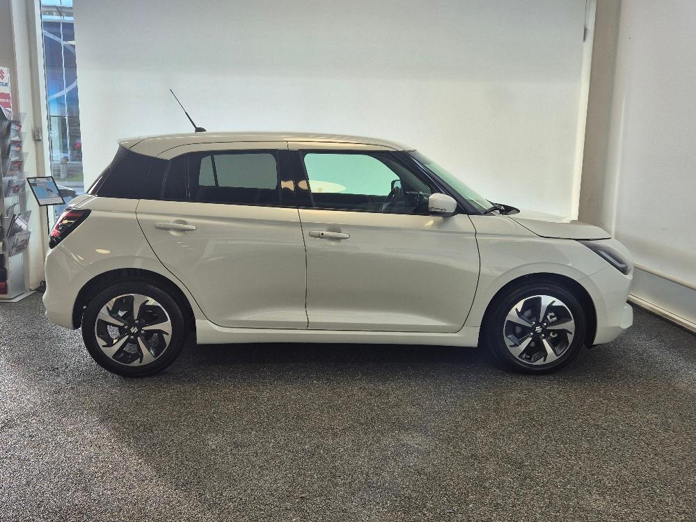 SUZUKI Swift 1.2 Compact Top Hybrid-image-2