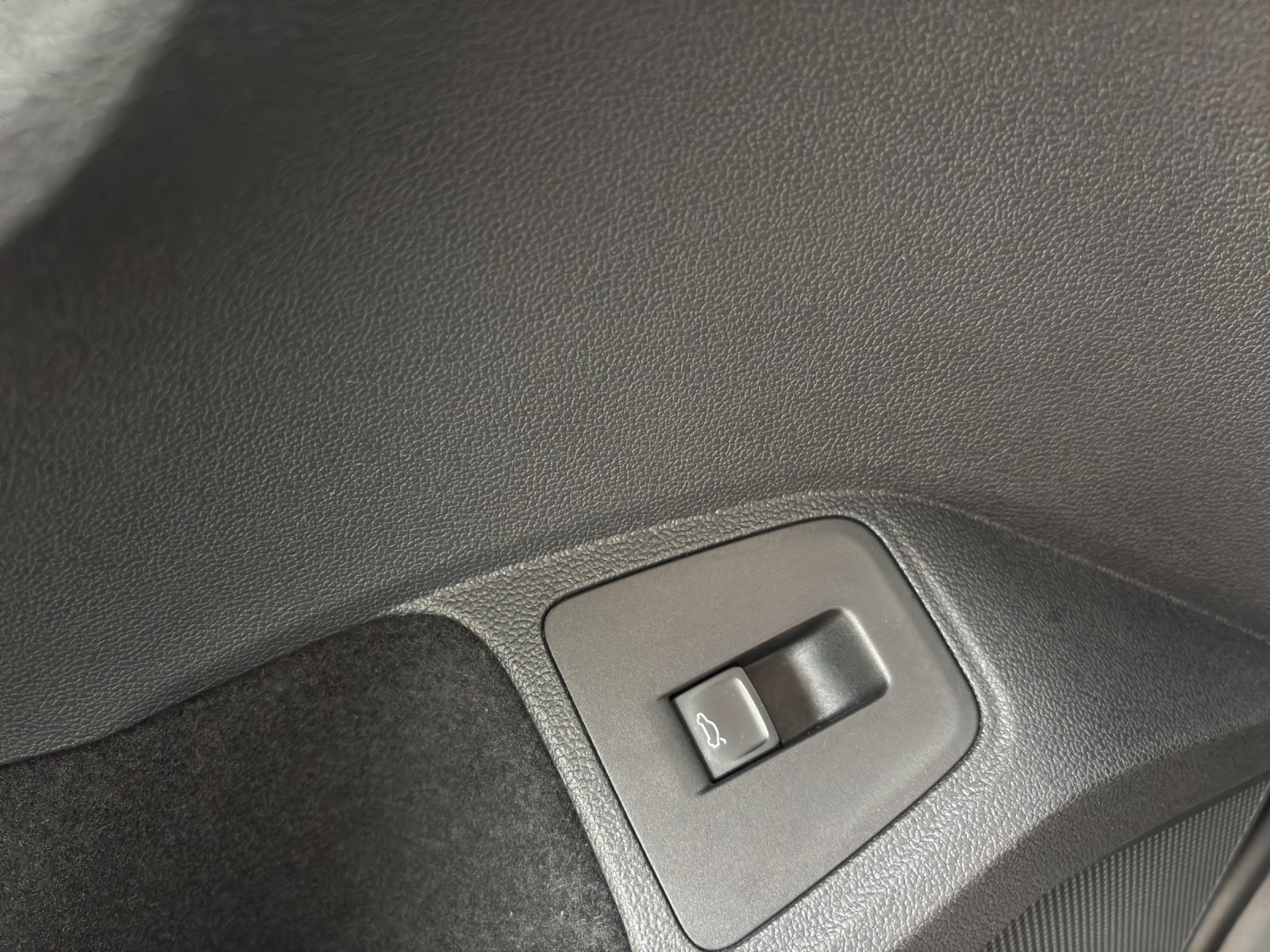 VW Tiguan 2.0TSI Comfortline 4Motion DSG-image-9