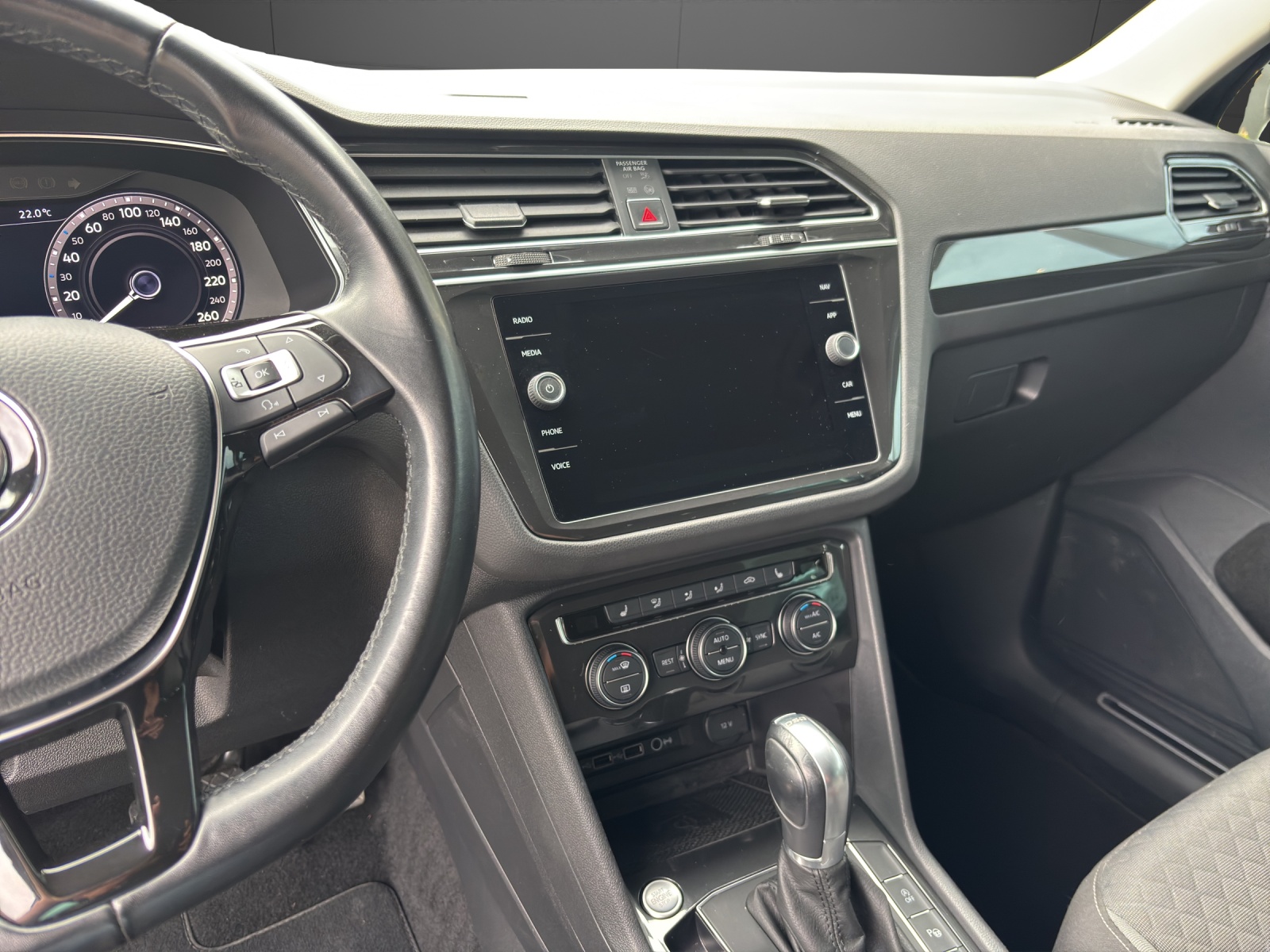 VW Tiguan 2.0TSI Comfortline 4Motion DSG-image-3