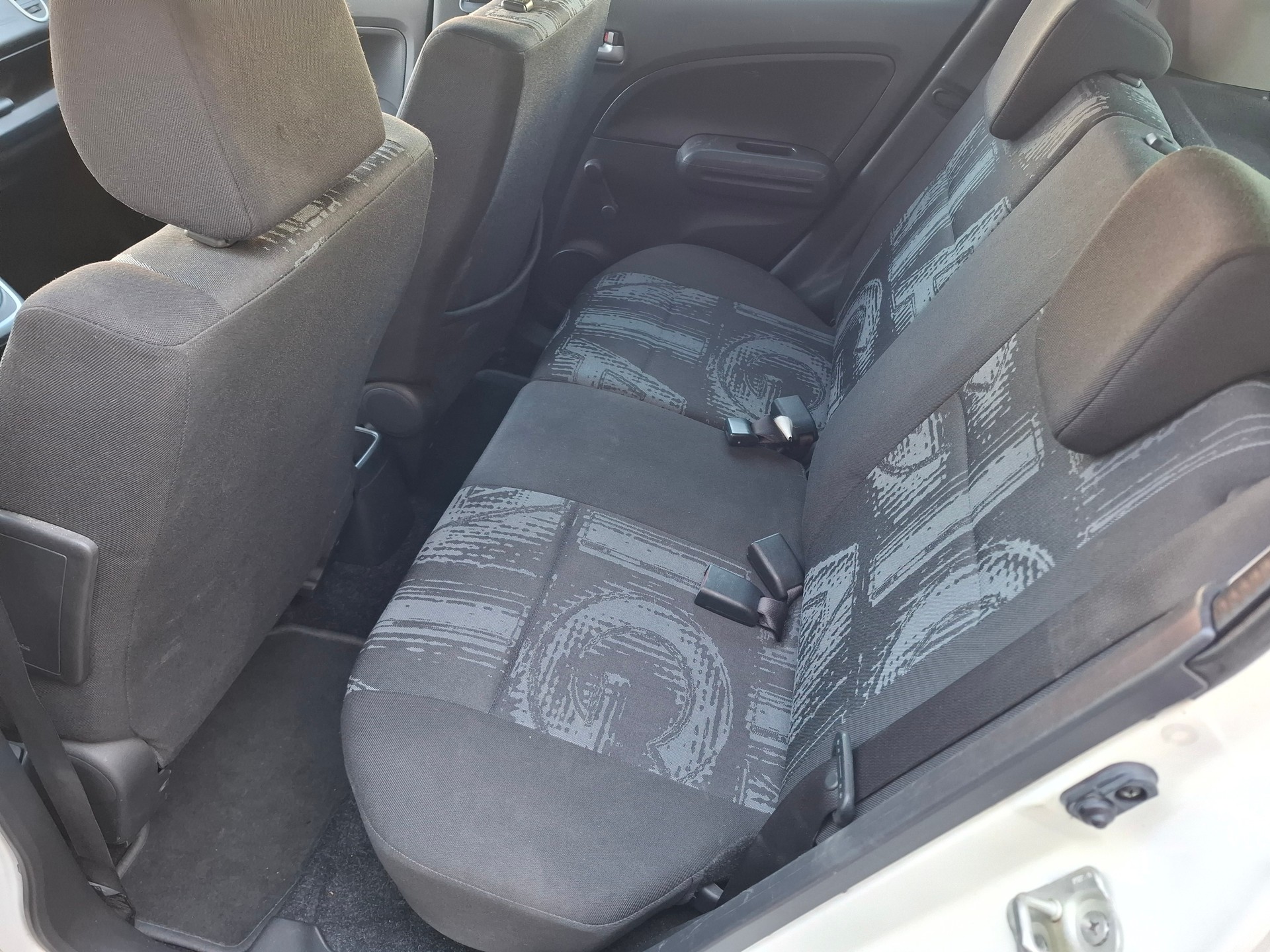 OPEL Agila 1.0 Enjoy-image-7