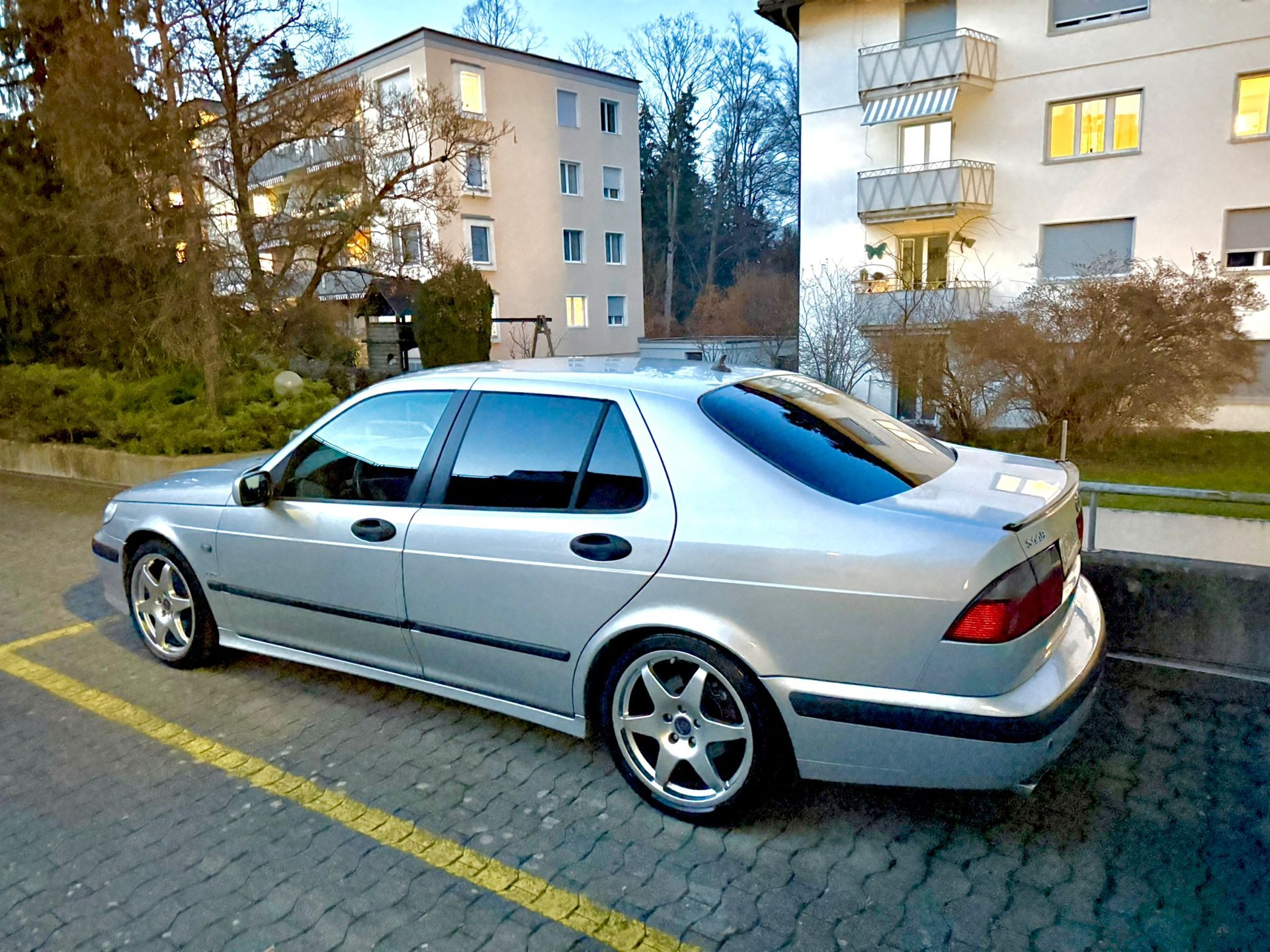 SAAB 9-5 2.3 T Aero-image-3