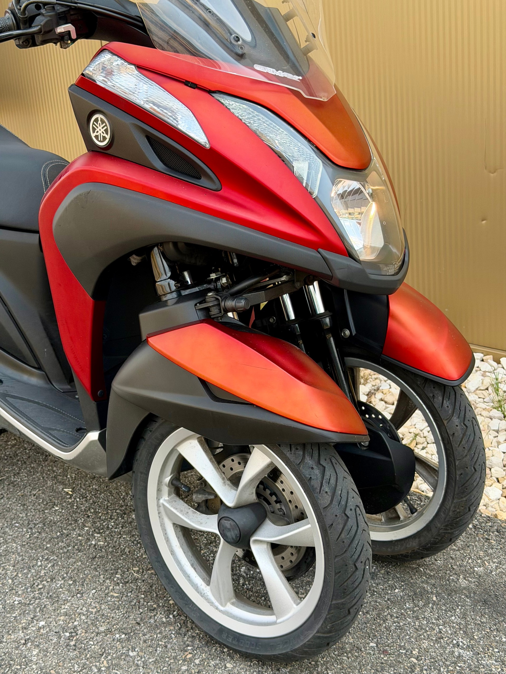 YAMAHA Tricity MW 125 ABS-showroom-element-1