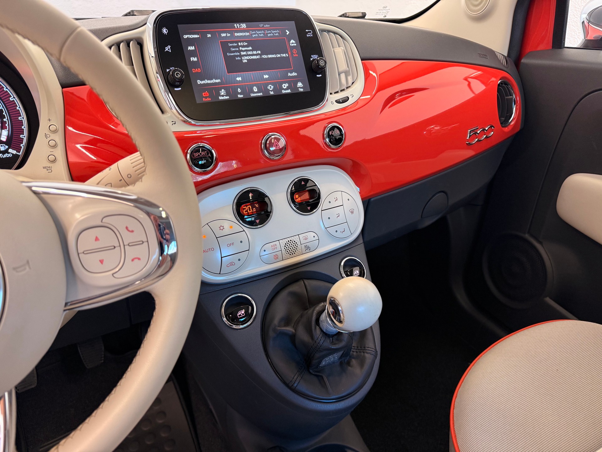 FIAT 500C 0.9 Twinair Turbo Anniversario-image-17