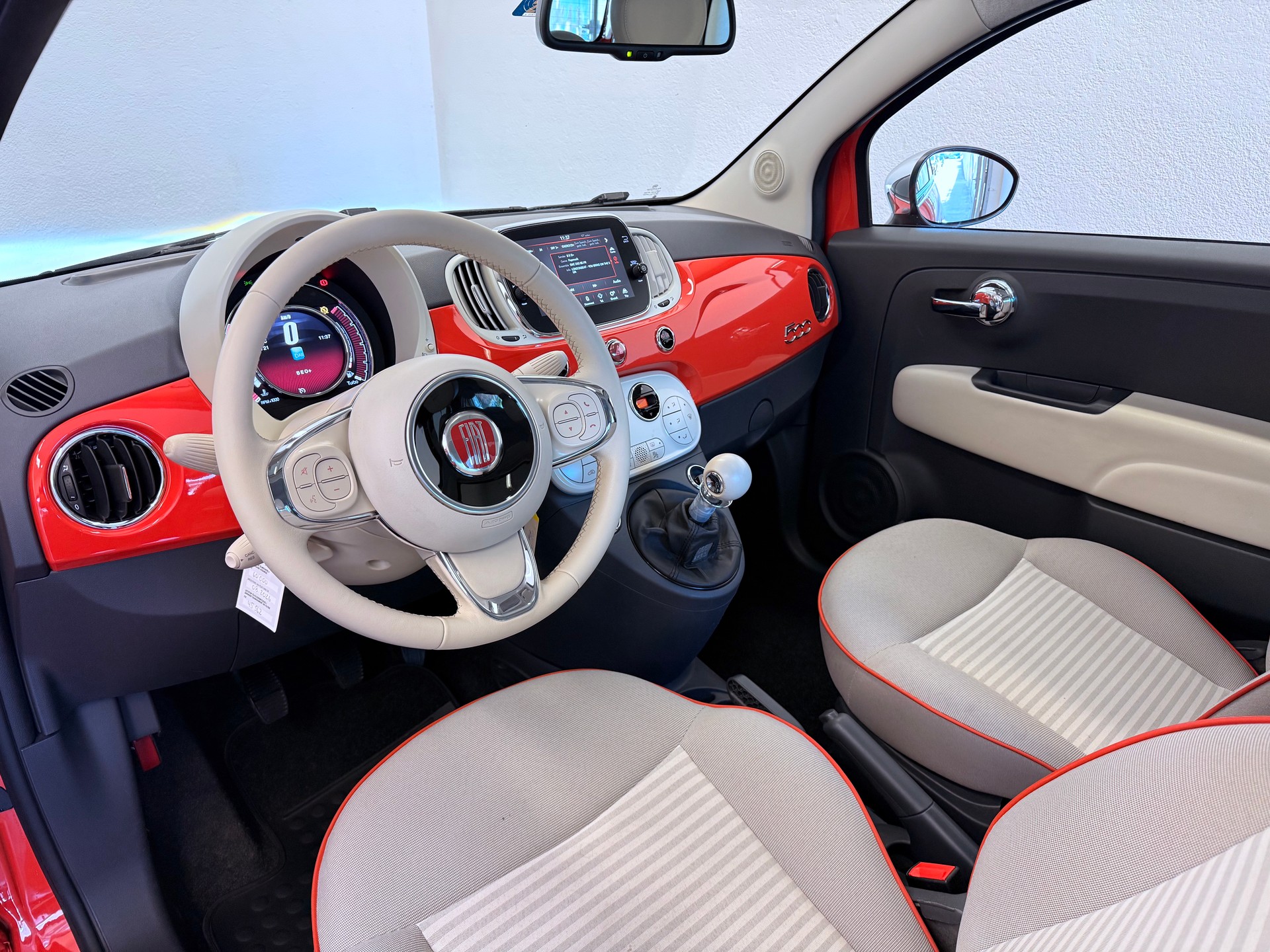 FIAT 500C 0.9 Twinair Turbo Anniversario-image-15