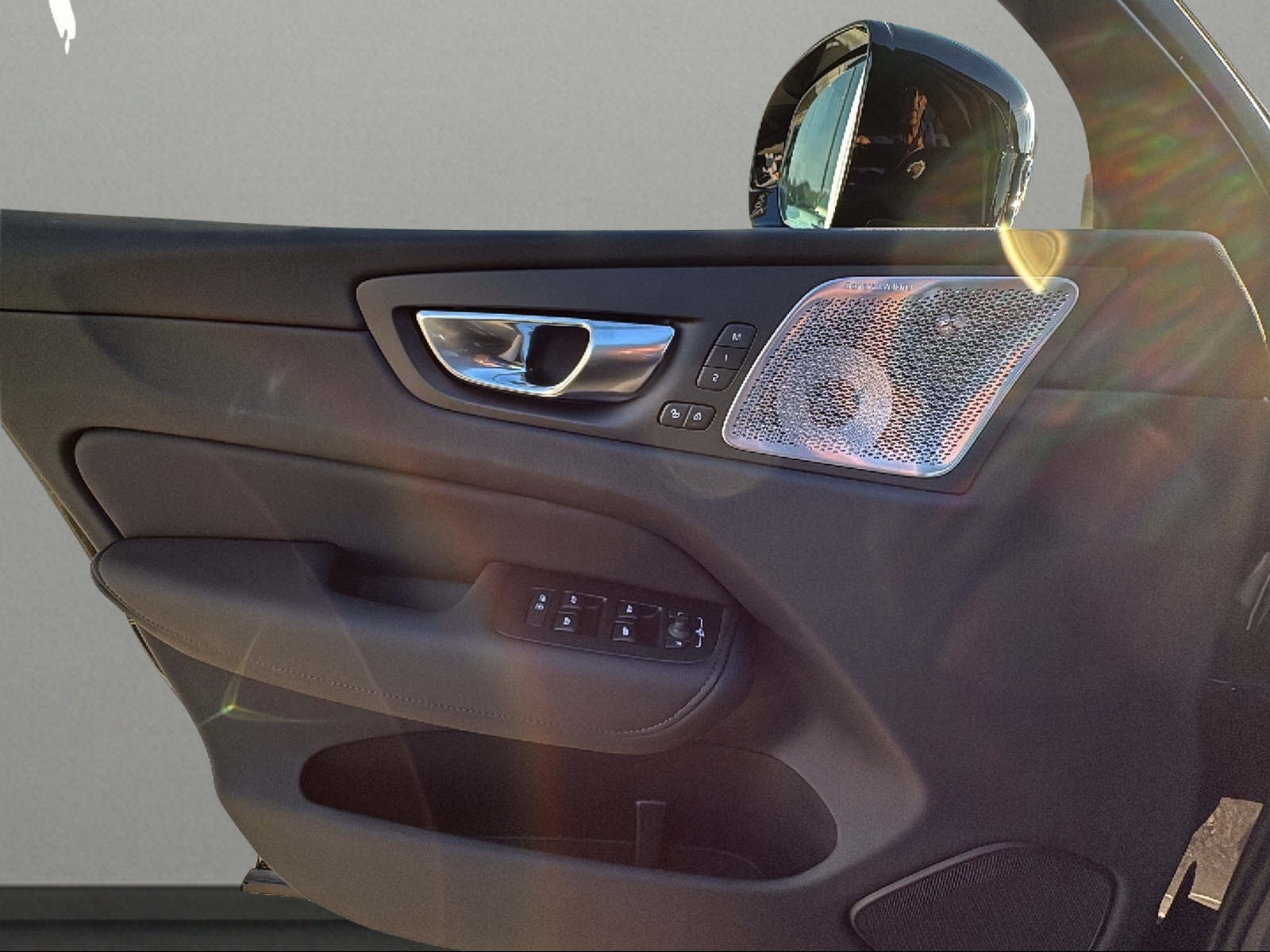 VOLVO XC60 T8 eAWD PluginHybrid Ultra Dark Geartronic-image-12