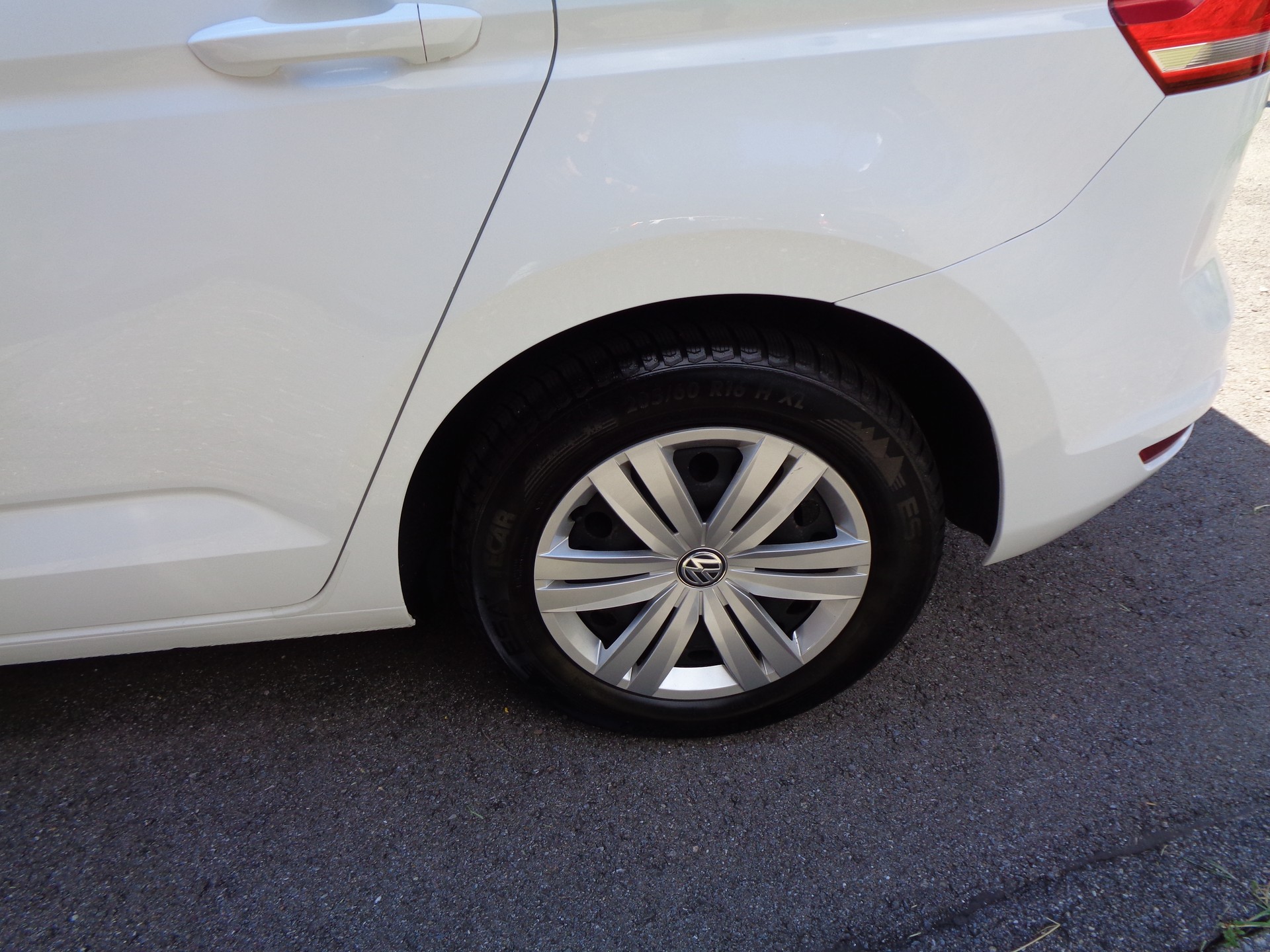 VW Touran 1.4 TSI BlueMotion Technology Trendline-image-10