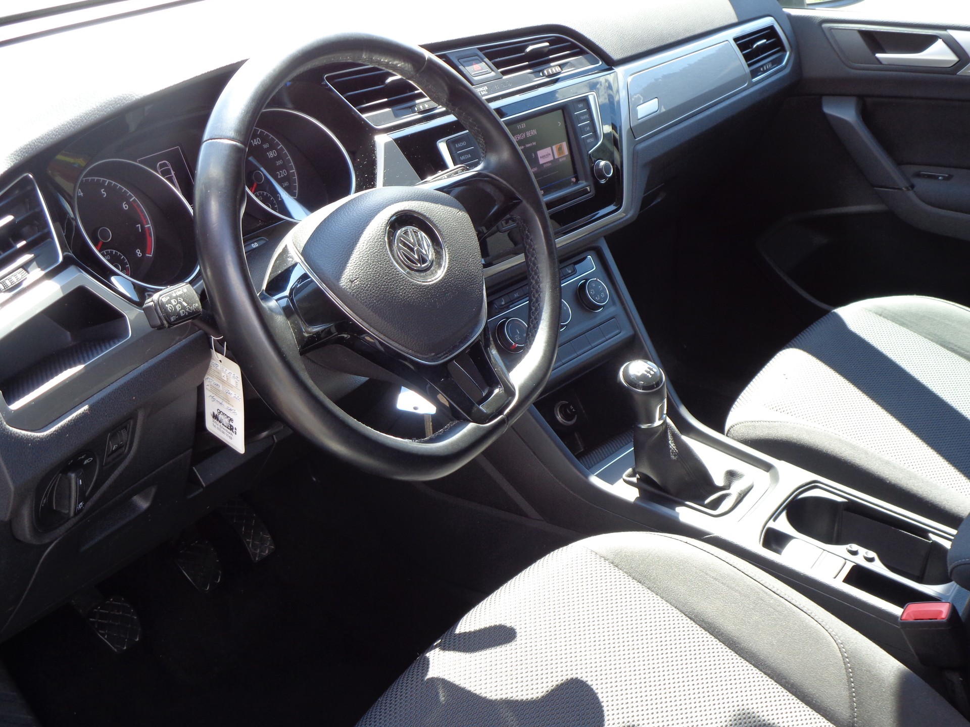 VW Touran 1.4 TSI BlueMotion Technology Trendline-image-9