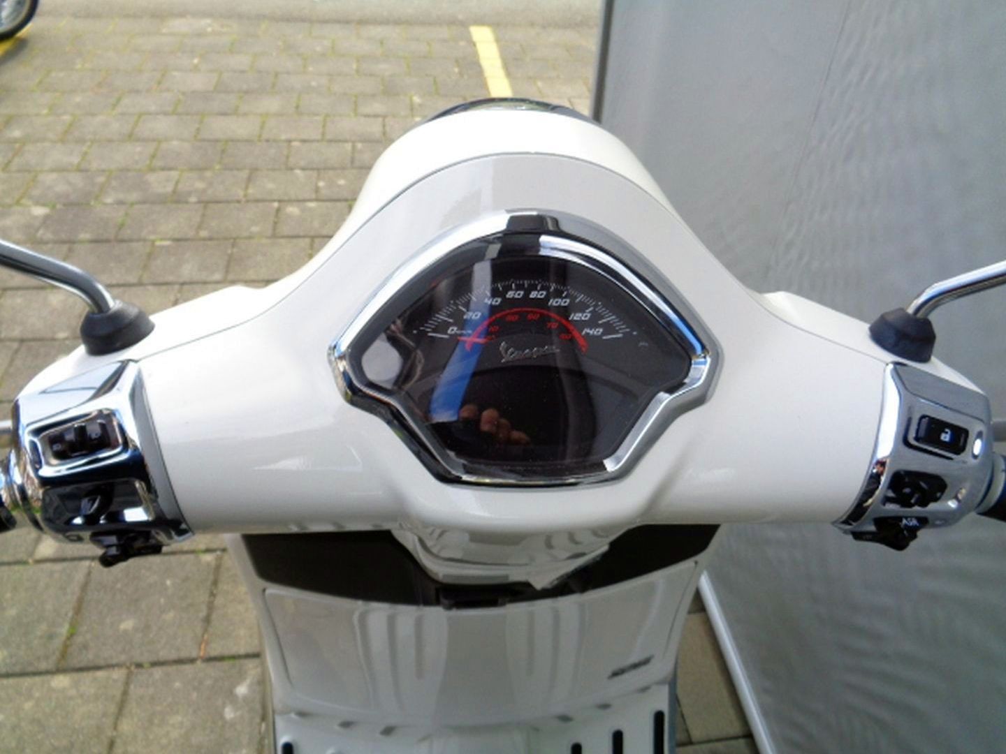 PIAGGIO VESPA GTS 125 RST-image-6