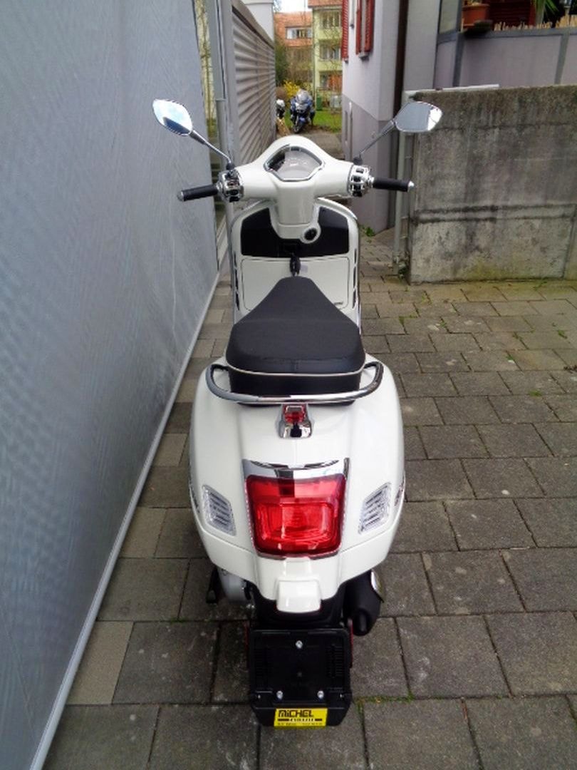 PIAGGIO VESPA GTS 125 RST-image-4